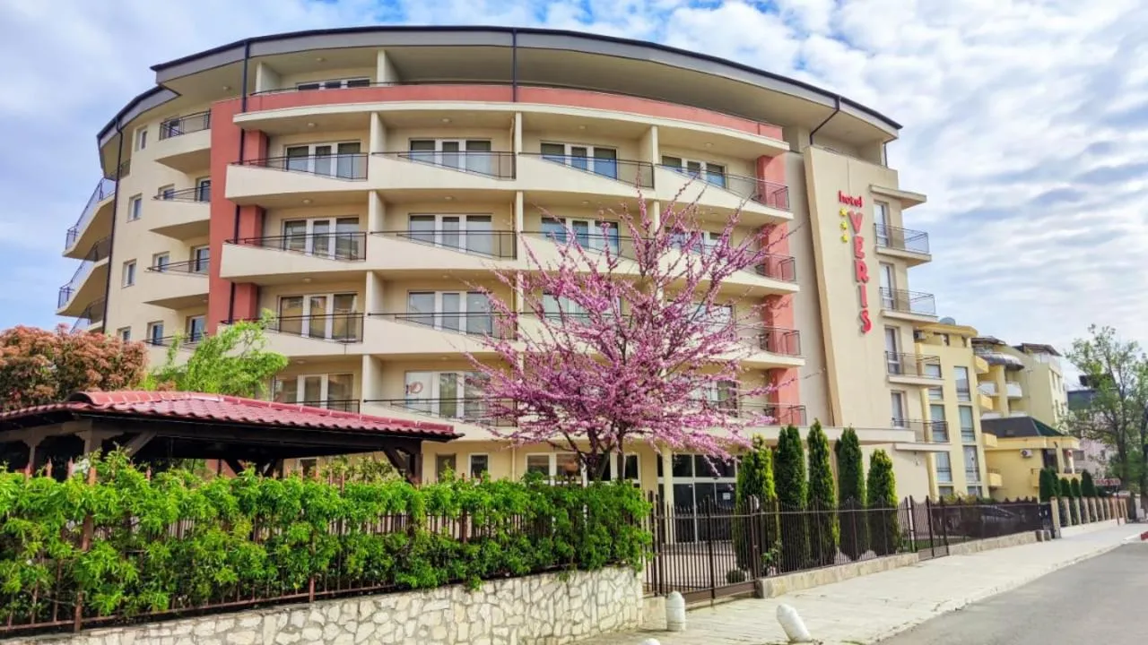 Property building in Hotel Veris