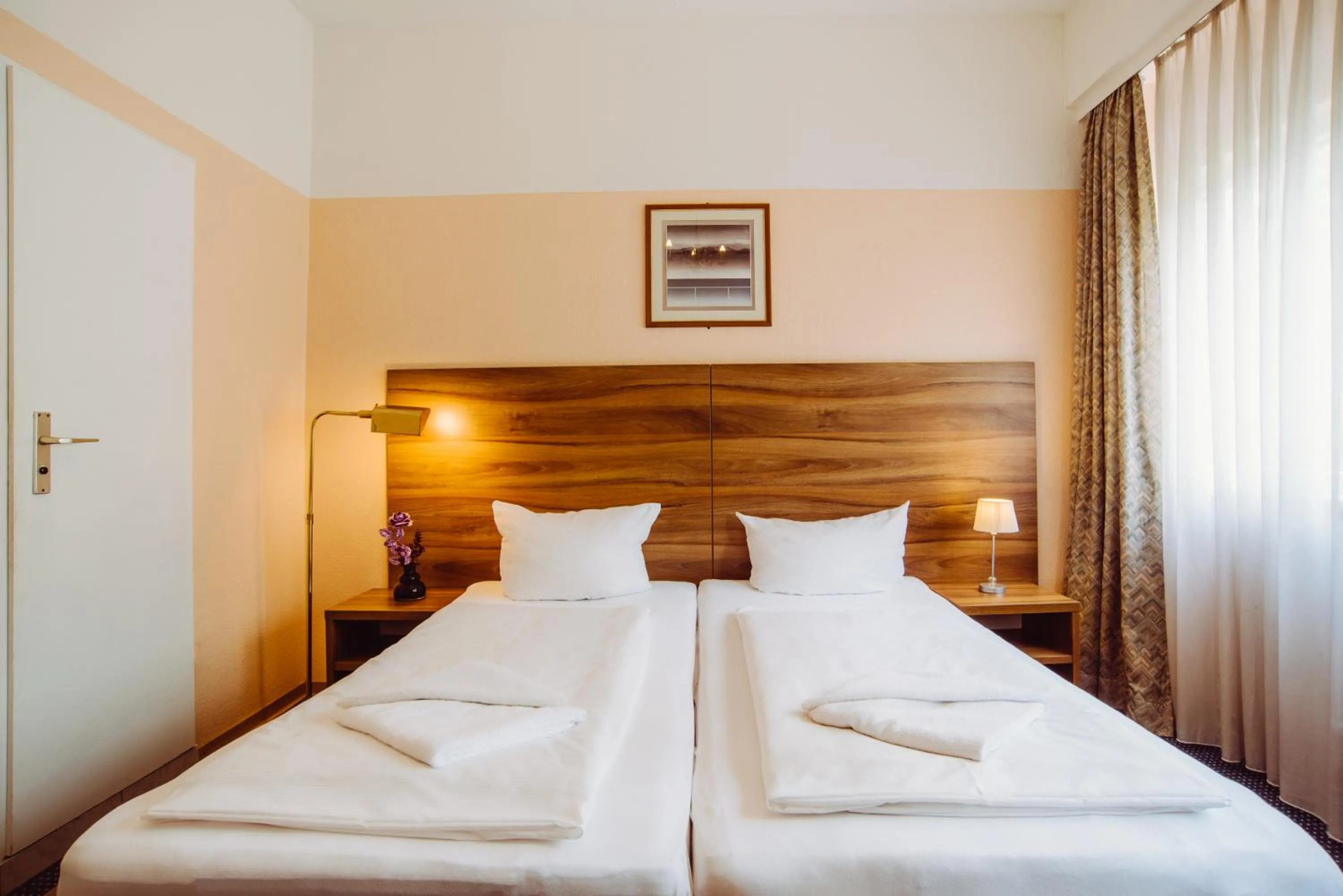 Bedroom, Bed in Alper Hotel am Potsdamer Platz