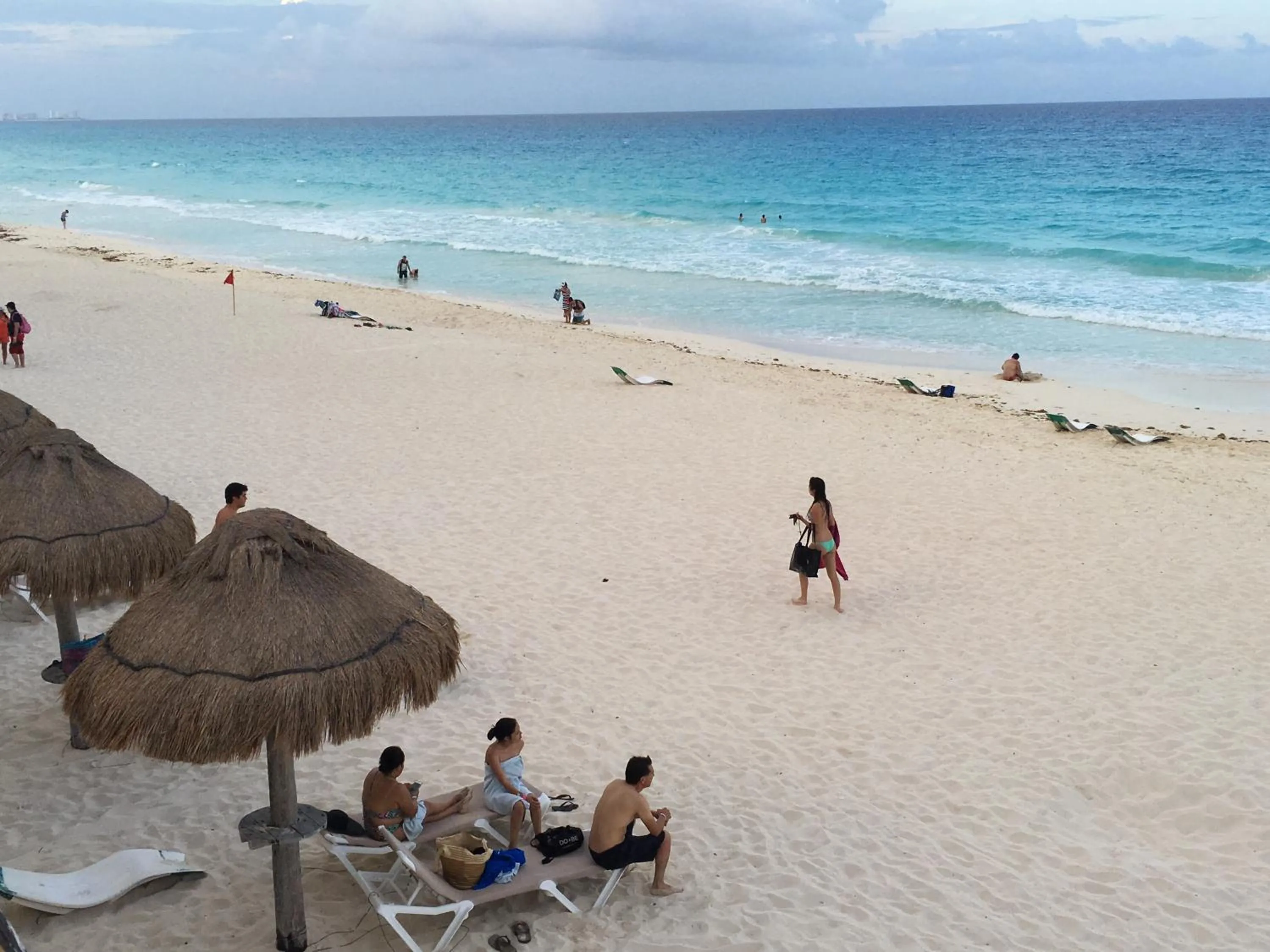 People in Cancun Plaza - Best Beach