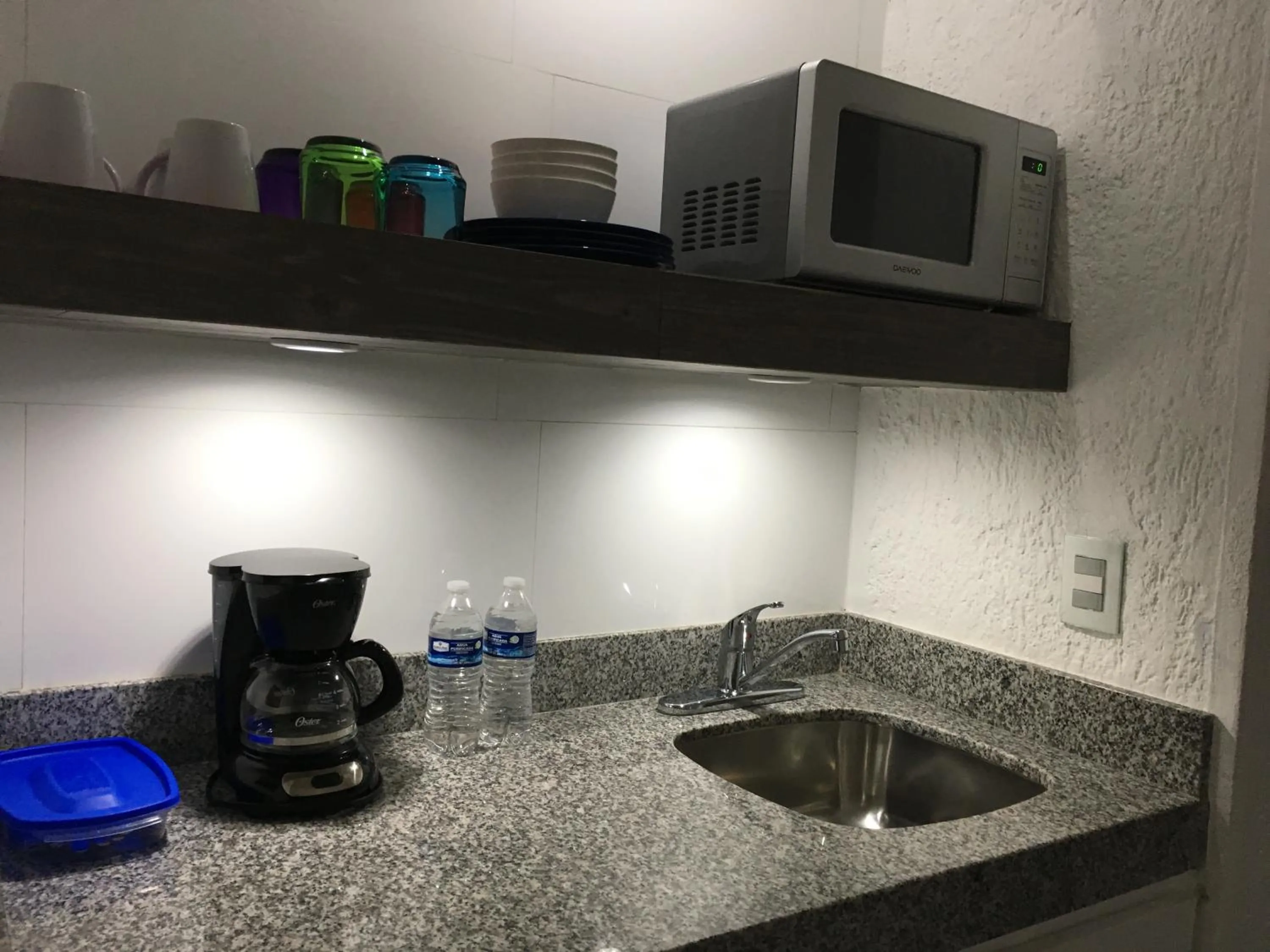 Coffee/tea facilities in Cancun Plaza - Best Beach