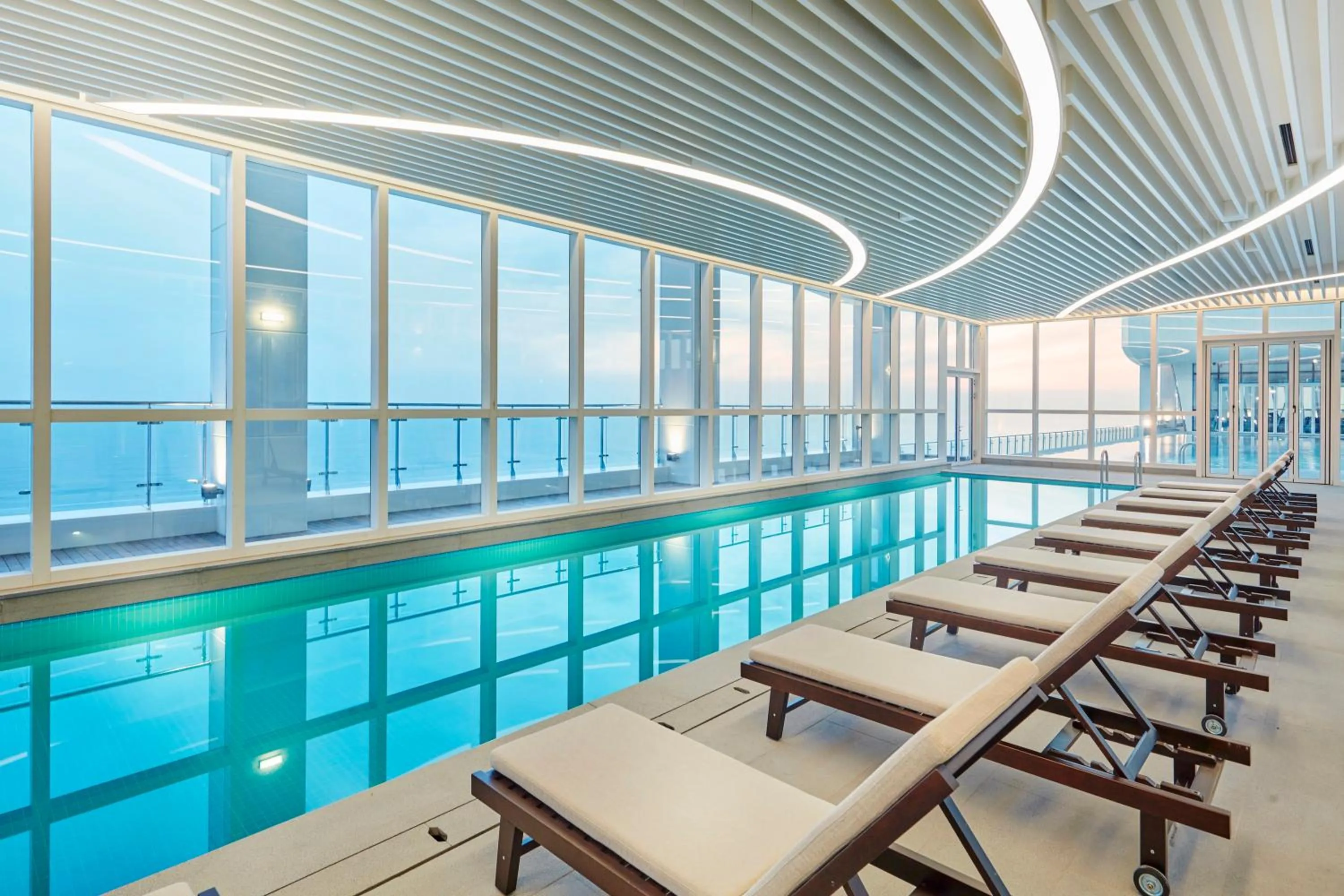 Swimming pool in Skybay Hotel Gyeongpo