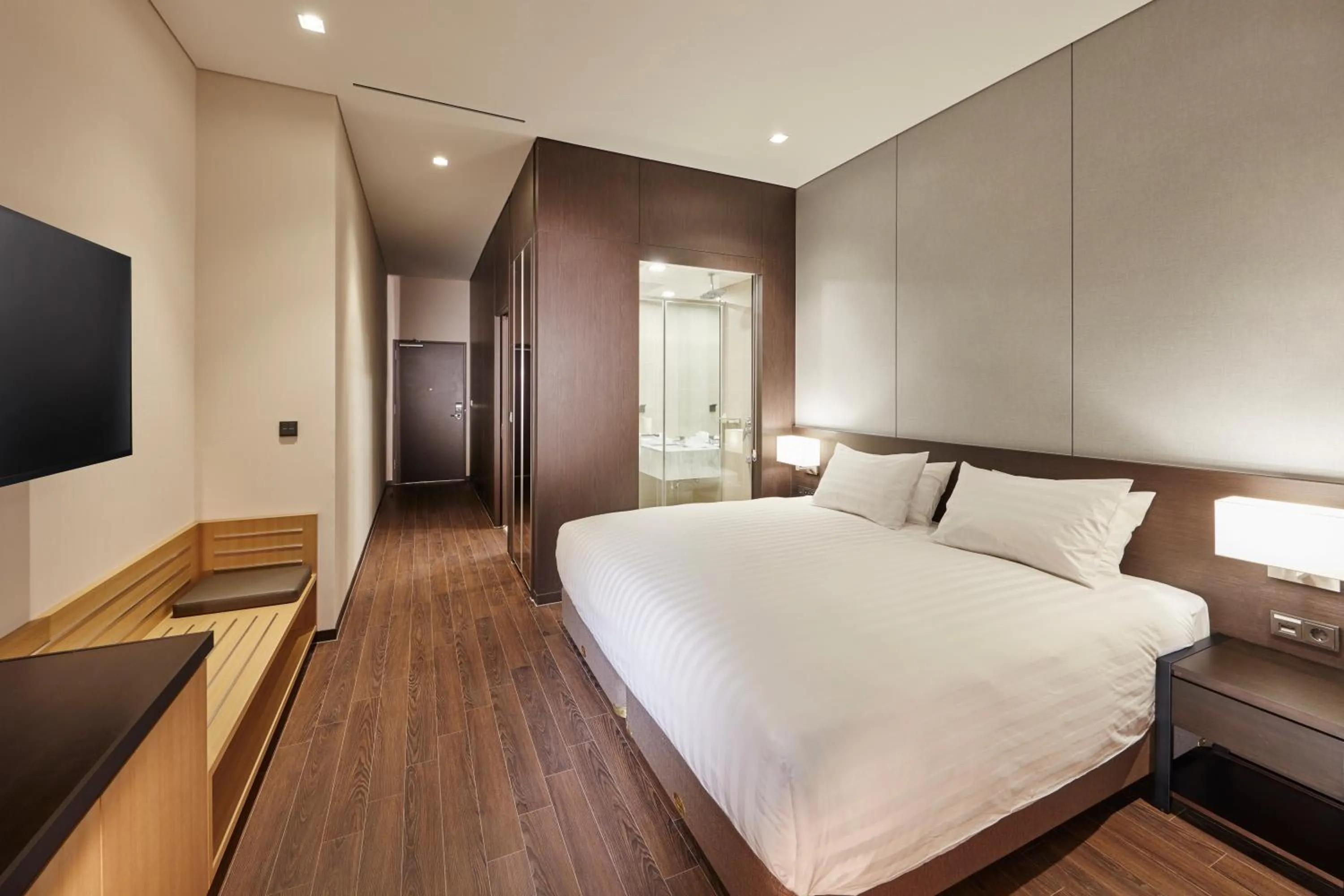 Photo of the whole room, Bed in Skybay Hotel Gyeongpo