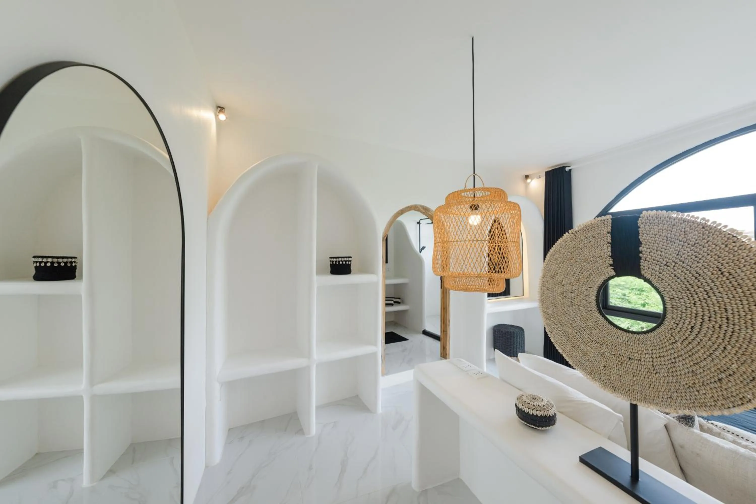 Bed in White Palm Hotel Uluwatu Bali