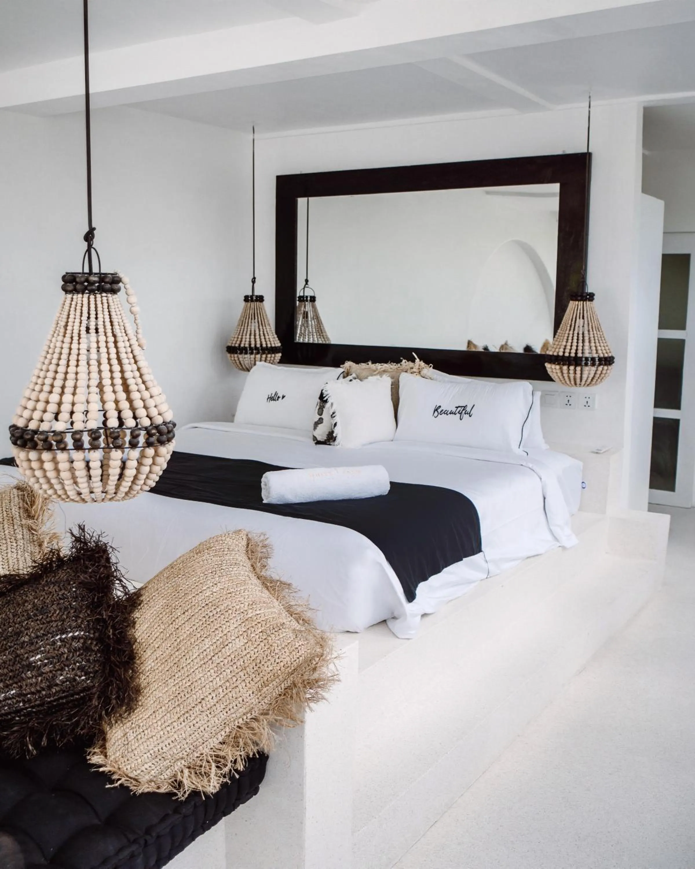 Bedroom, Bed in White Palm Hotel Uluwatu Bali