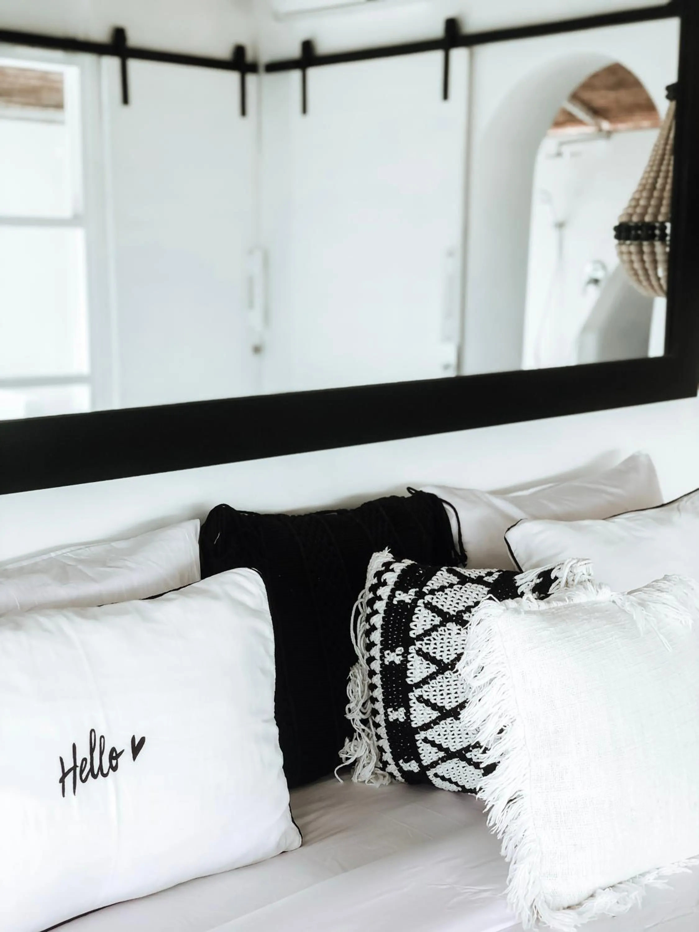 Bedroom, Bed in White Palm Hotel Uluwatu Bali