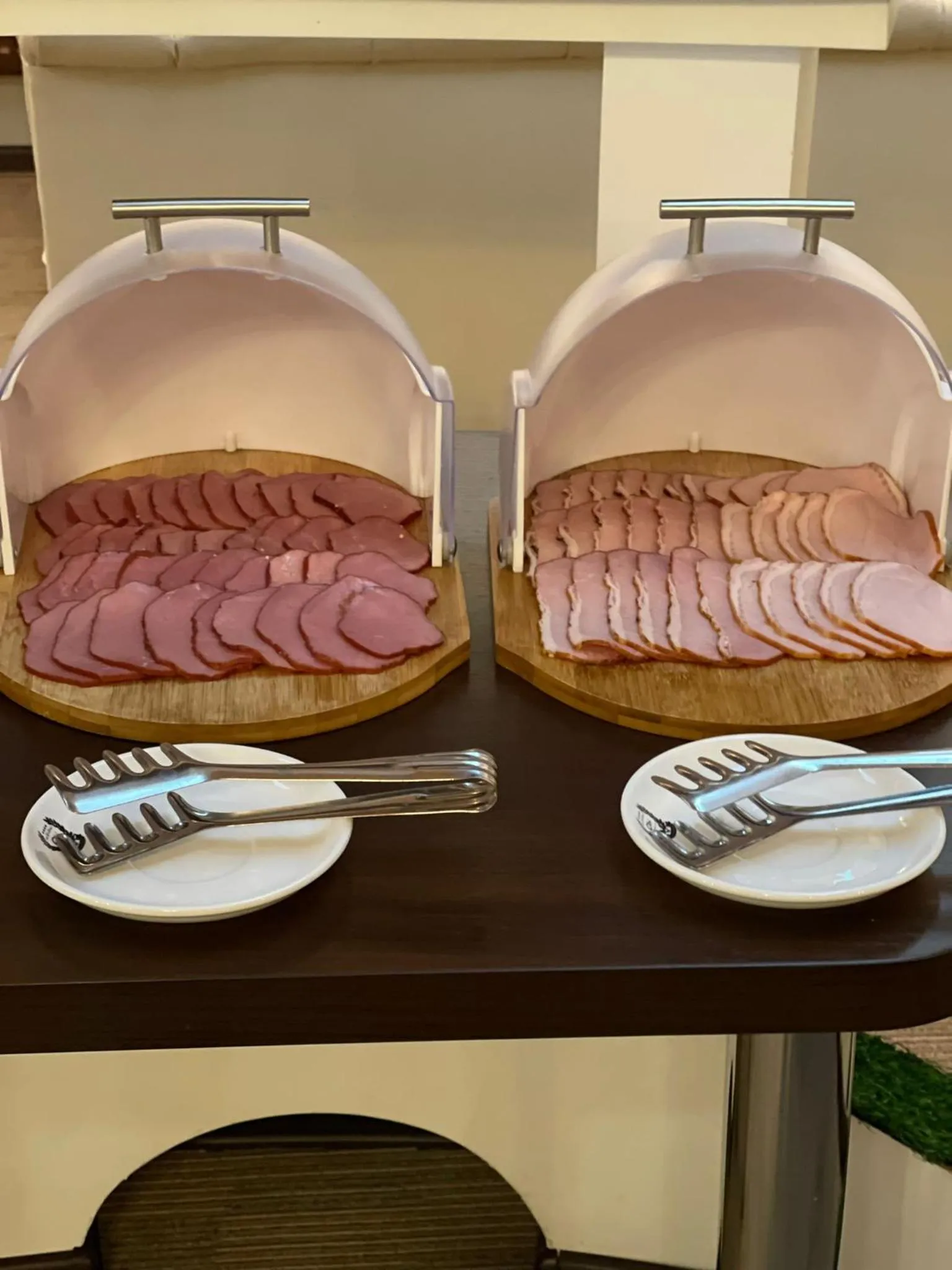 Breakfast in Hotel Olsi