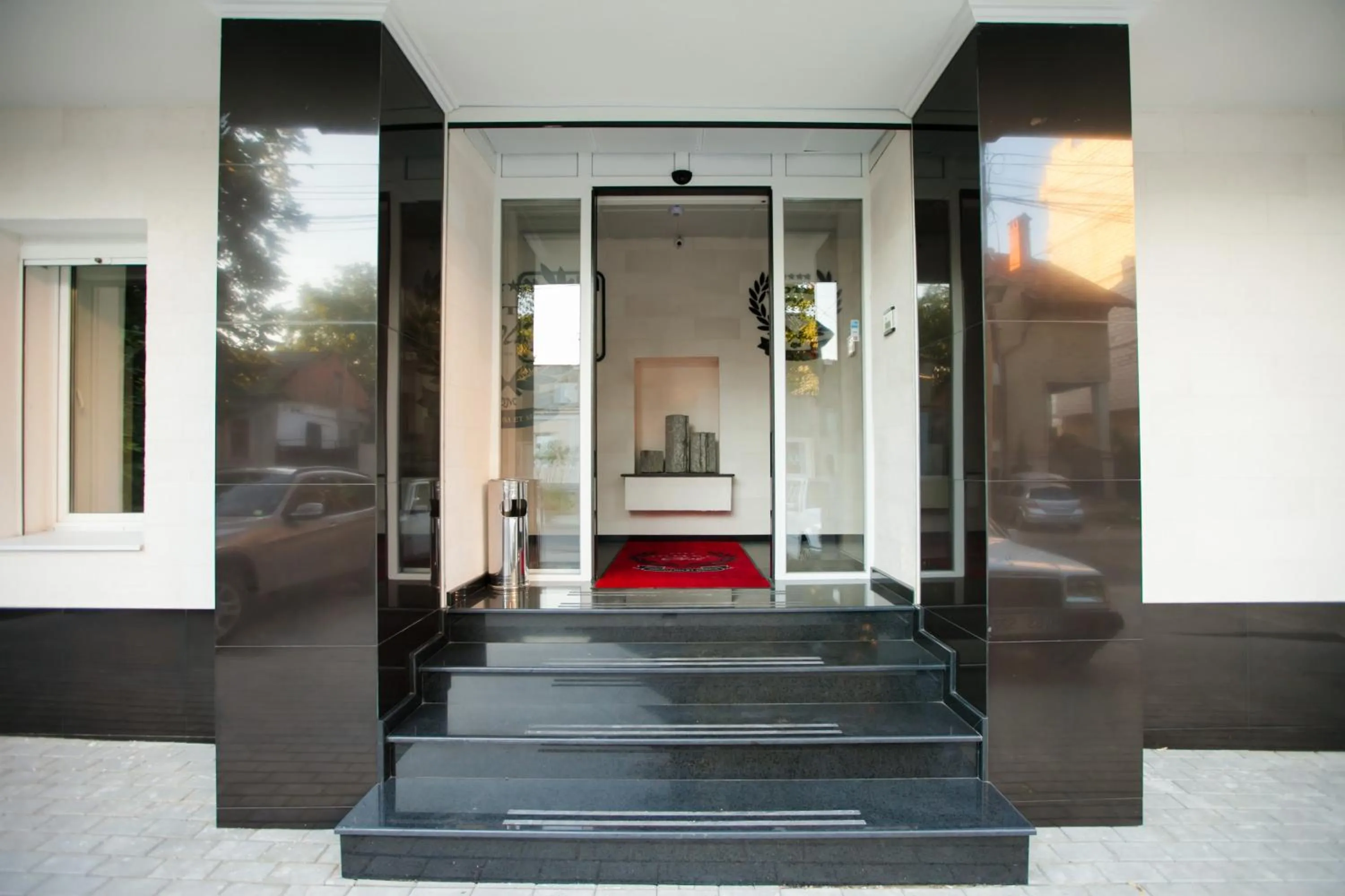 Facade/entrance in Hotel Olsi