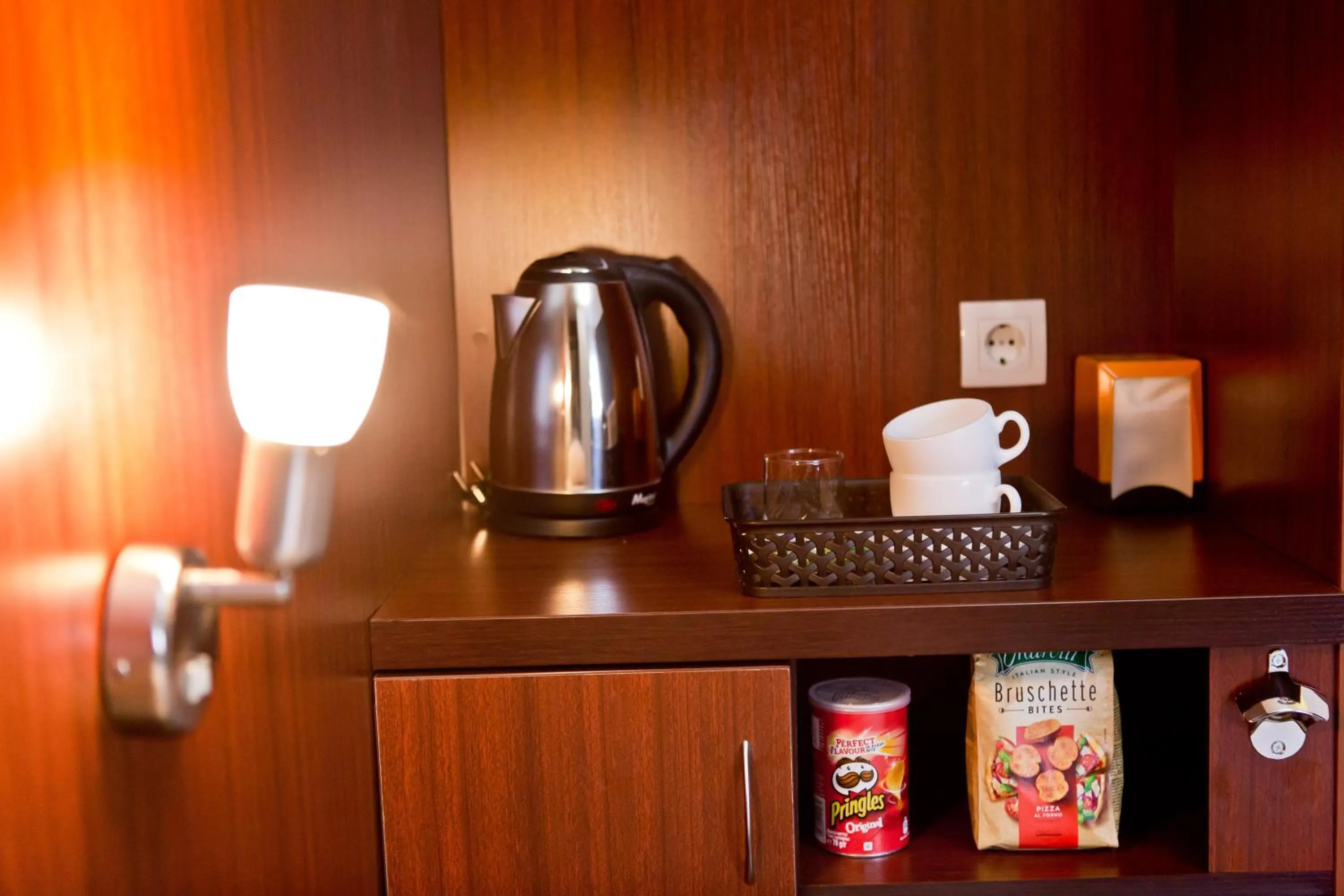 Coffee/tea facilities in Hotel Olsi