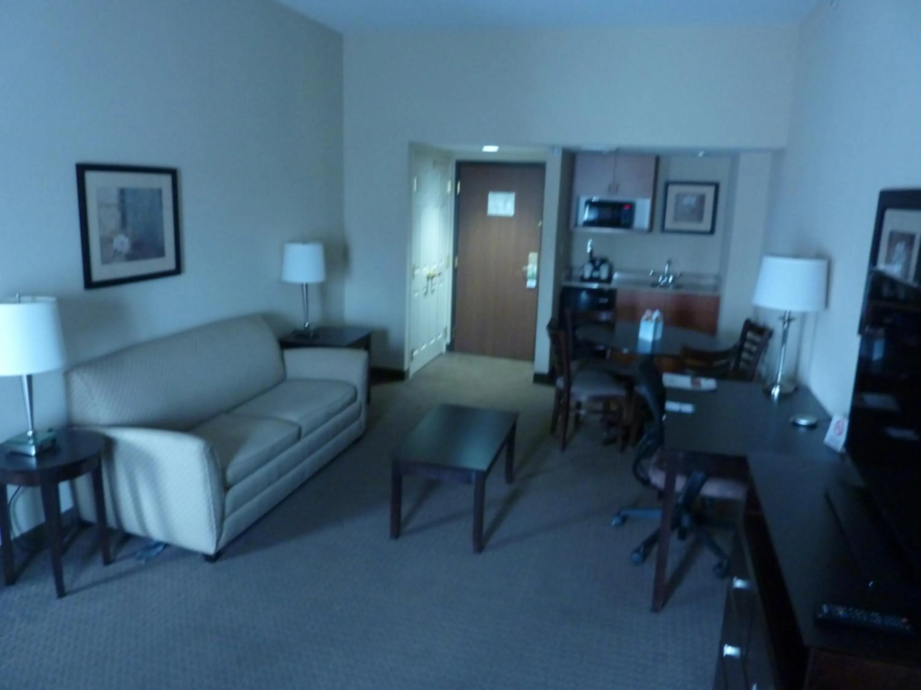 Living room in Wingate by Wyndham Erlanger - Florence - Cincinnati South