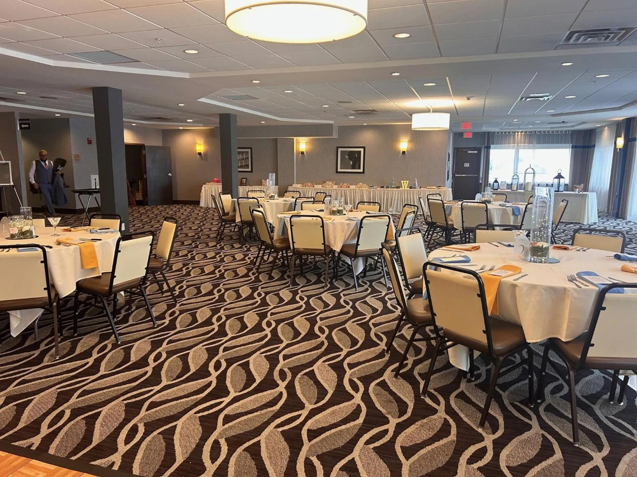 Banquet/Function facilities in Niagara Riverside Resort; BW Premier Collection