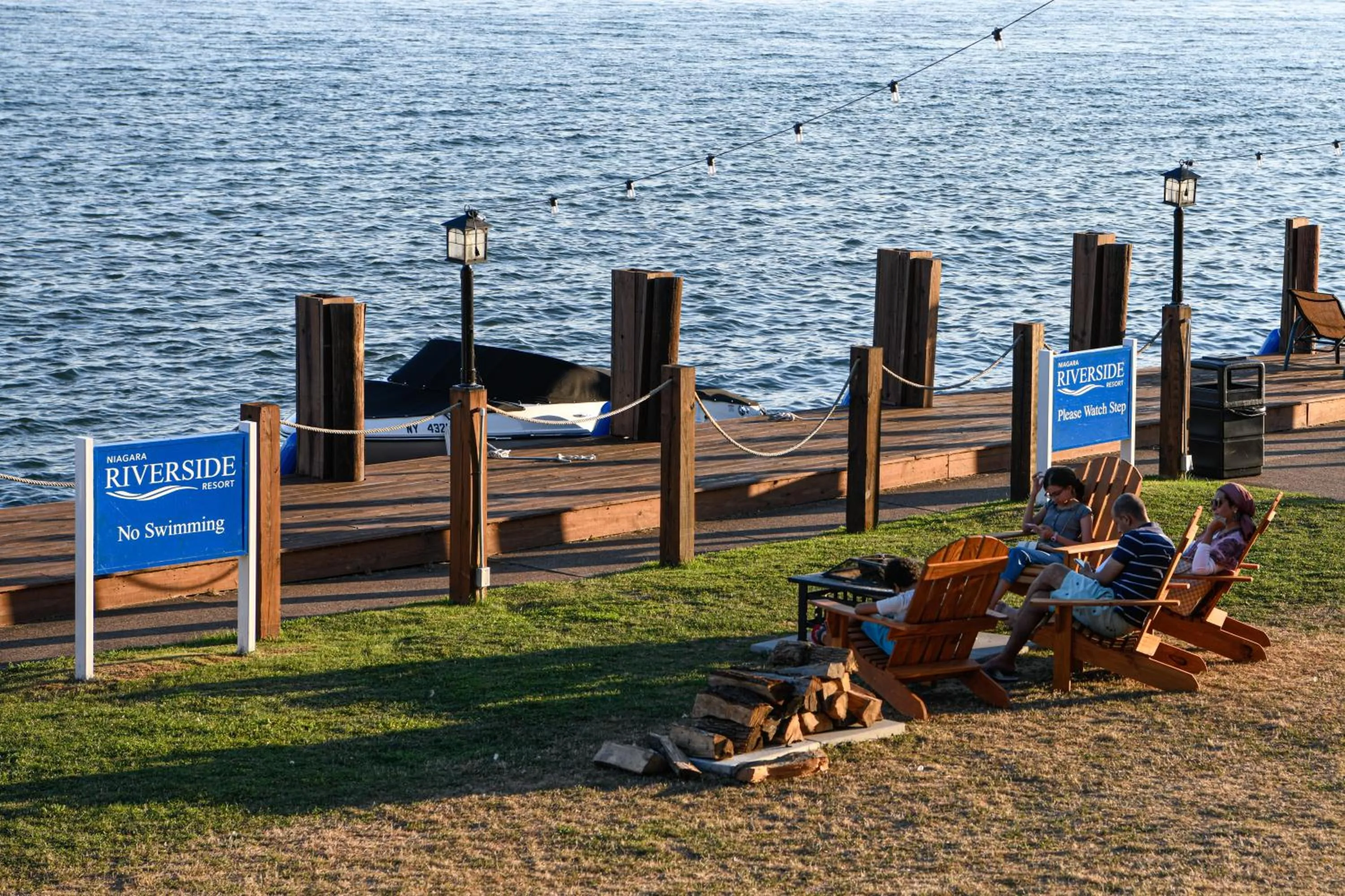 Day in Niagara Riverside Resort; BW Premier Collection