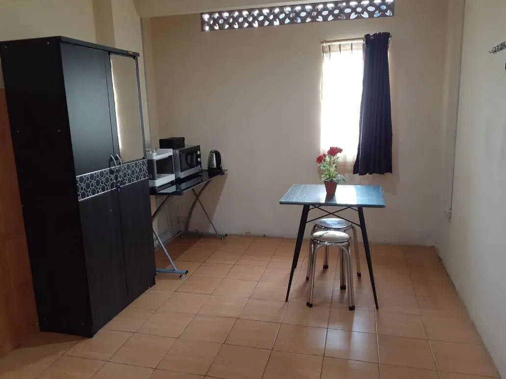 Area and facilities in GIO Guesthouse Bogor