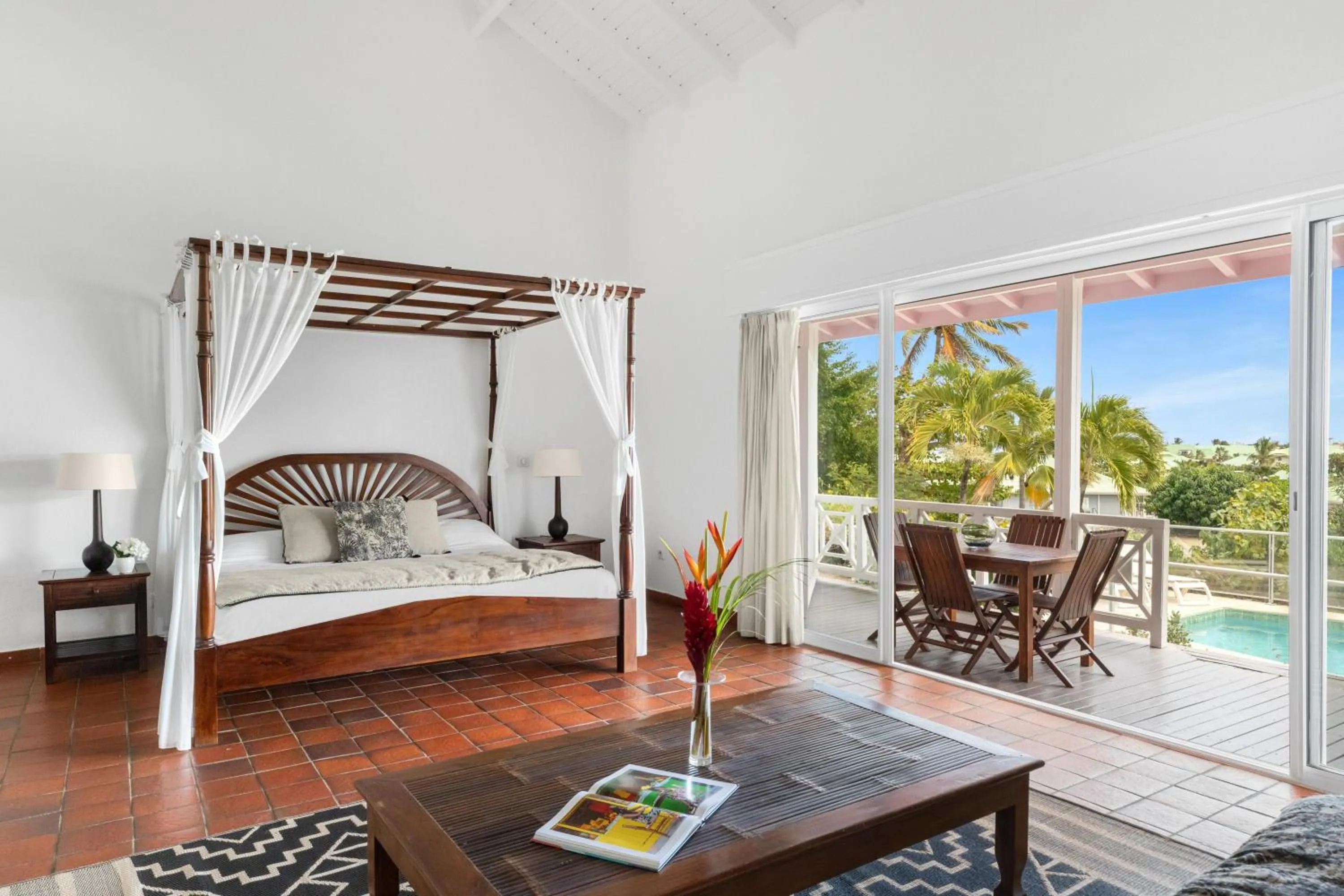 Patio, Bed in Esmeralda Resort - Orient Bay