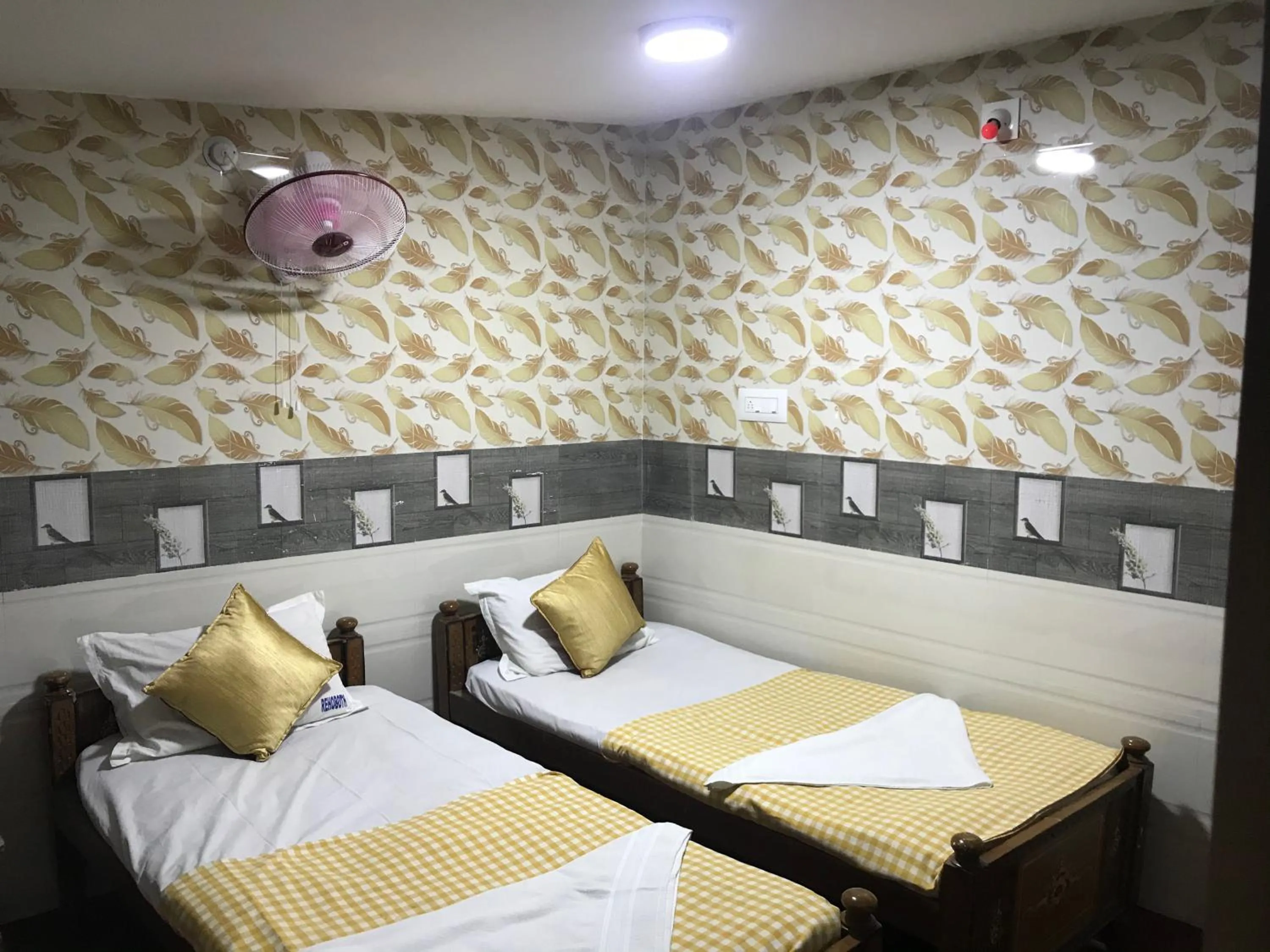 Bed in Rehoboth Home Stay