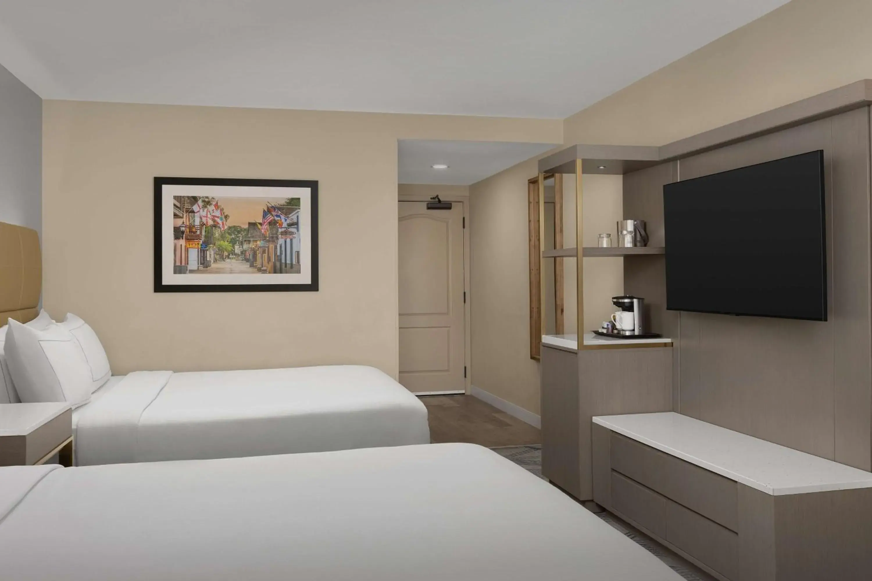 Queen Room with Two Queen Beds in DoubleTree by Hilton St. Augustine Historic District Queen Room with Two Queen Beds in DoubleTree by Hilton St. Augustine Historic District