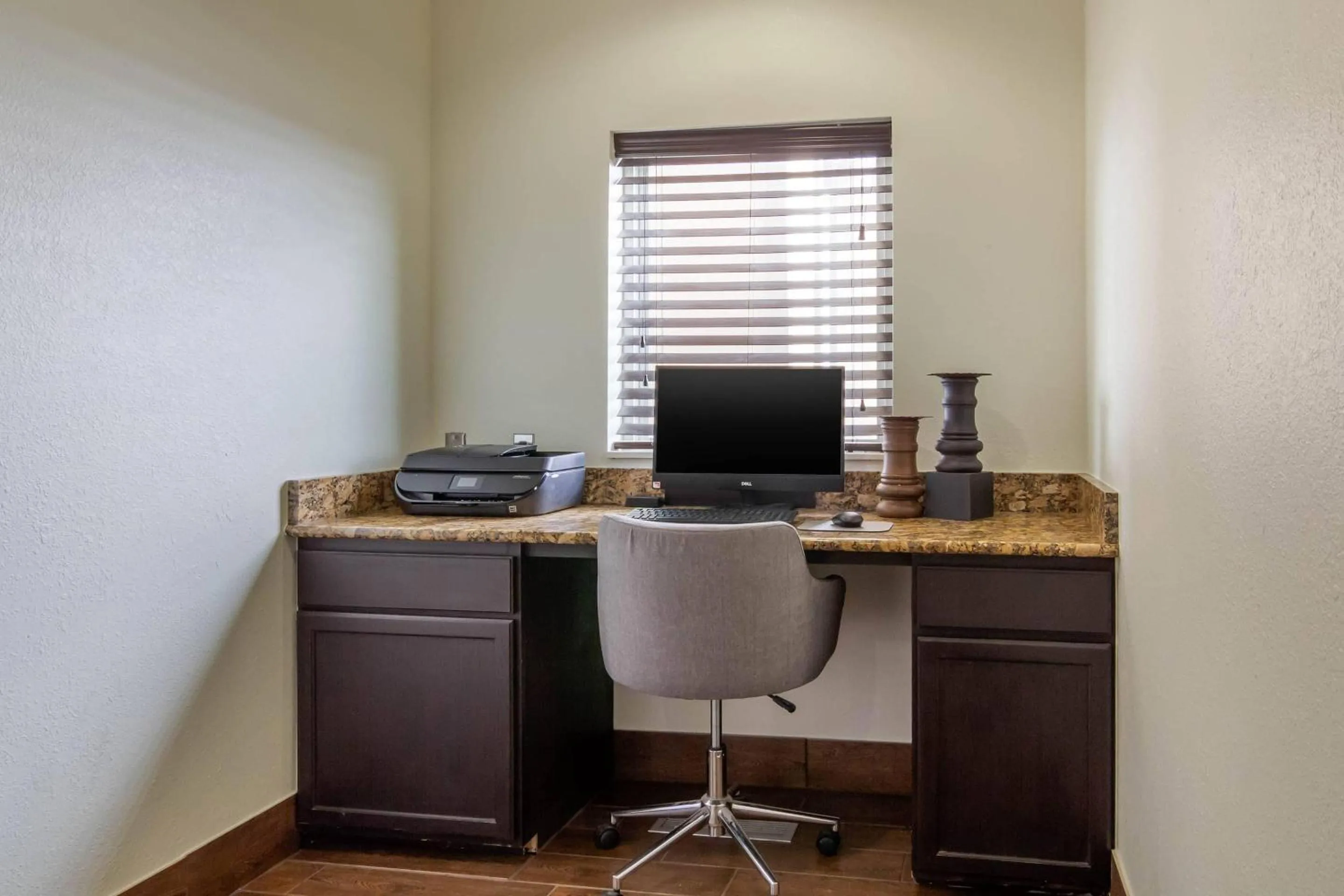 Business facilities in Comfort Inn & Suites Sterling