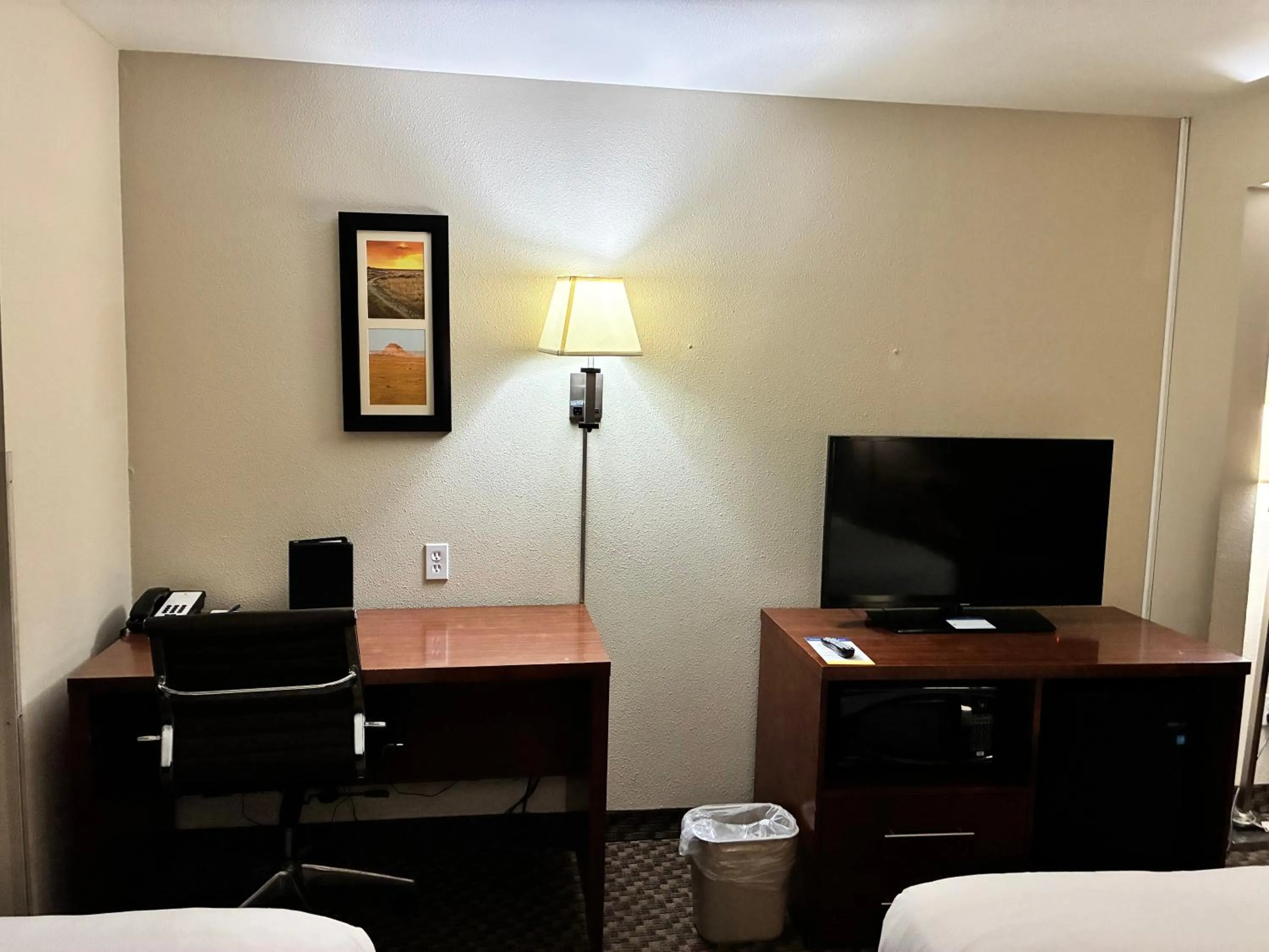 Evening entertainment in Comfort Inn & Suites Sterling