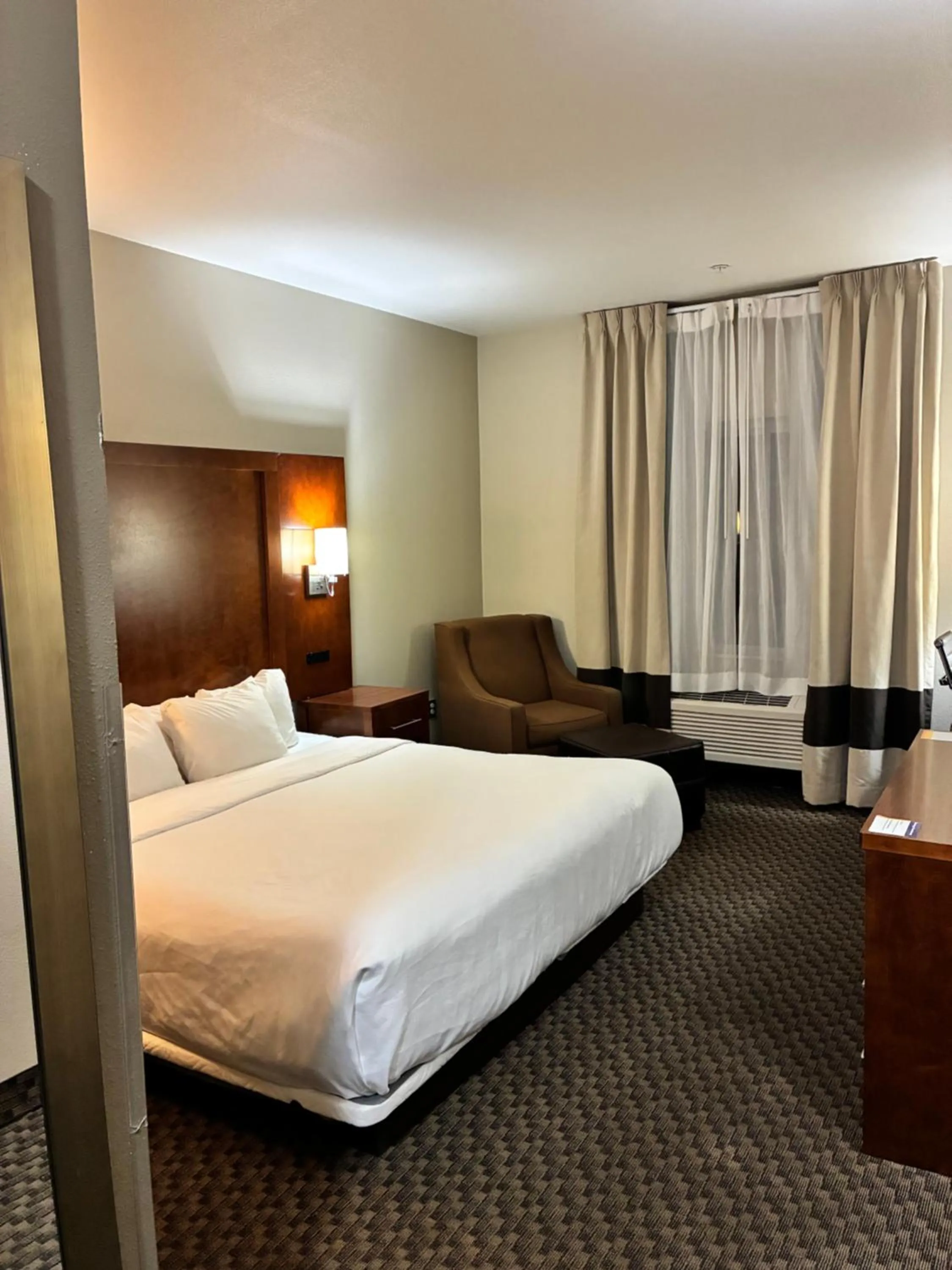 Bed in Comfort Inn & Suites Sterling