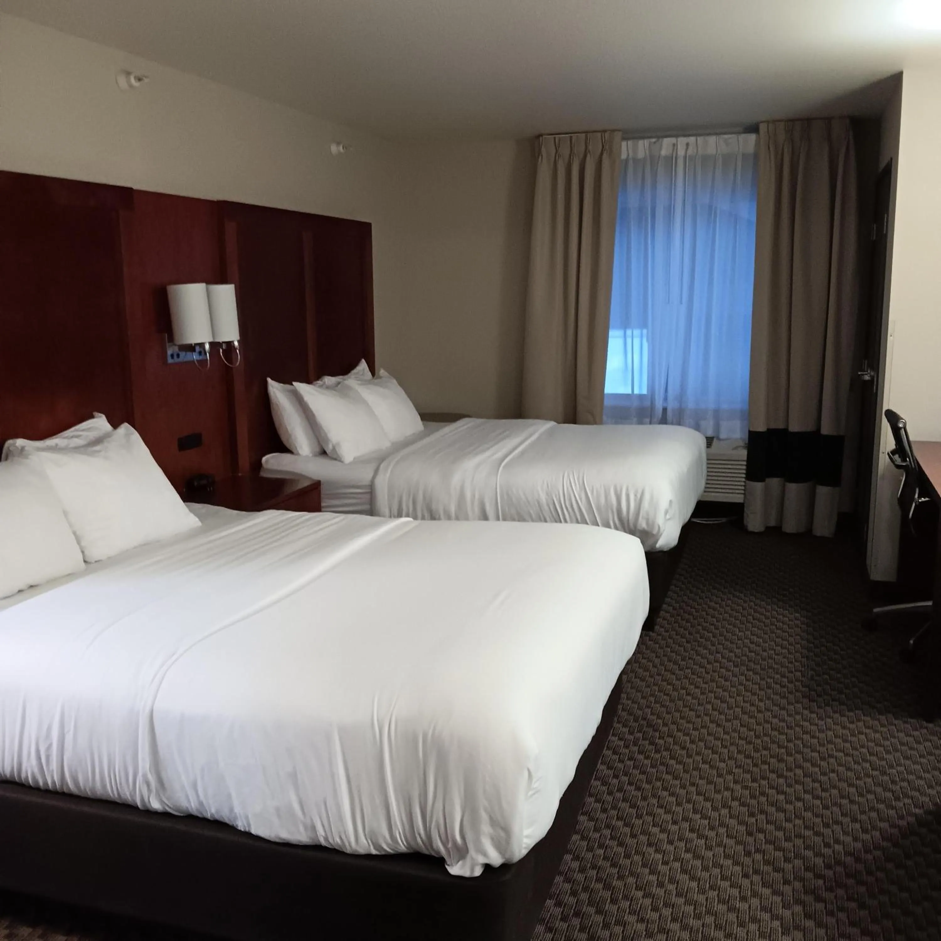 Bedroom, Bed in Comfort Inn & Suites Sterling