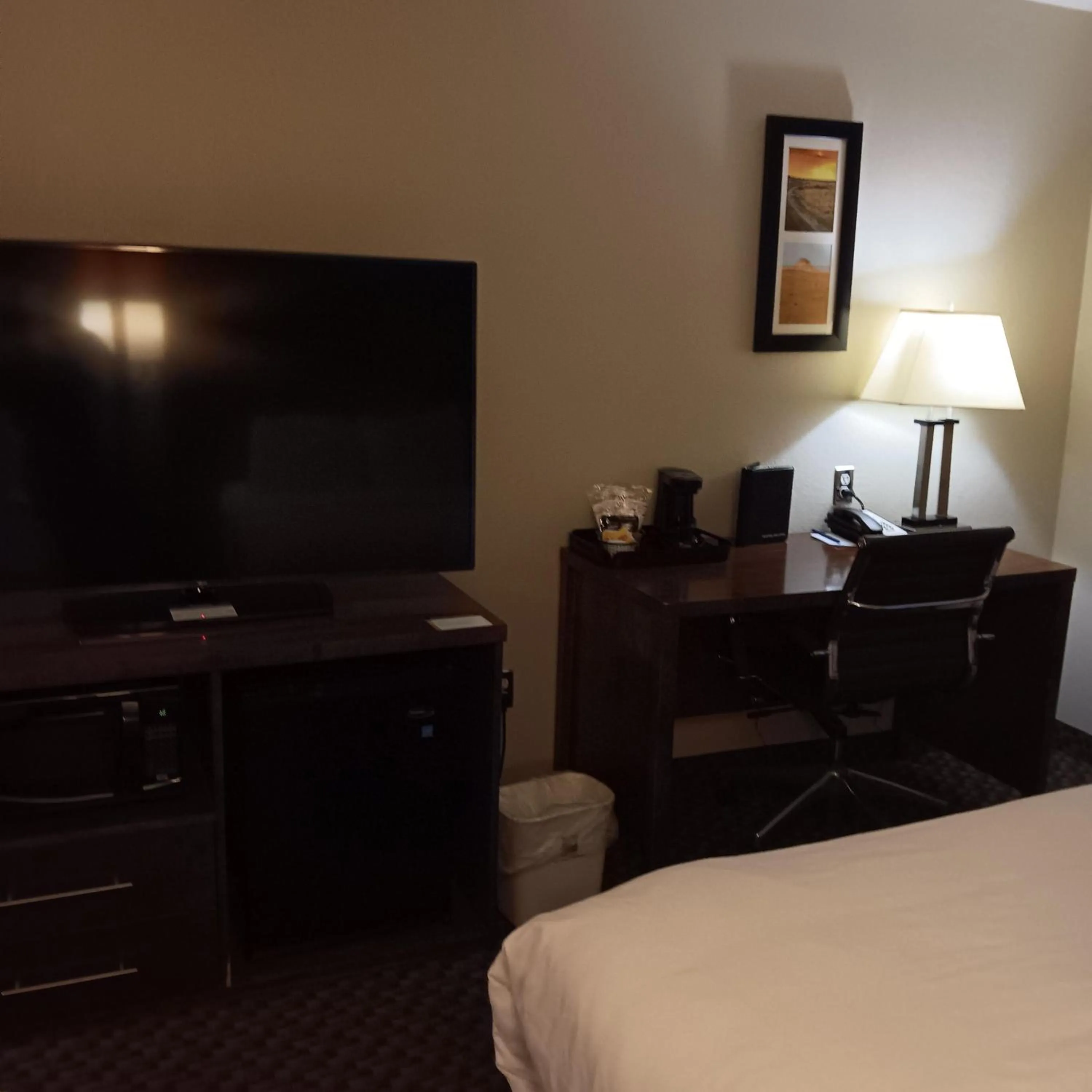 Bedroom, Bed in Comfort Inn & Suites Sterling