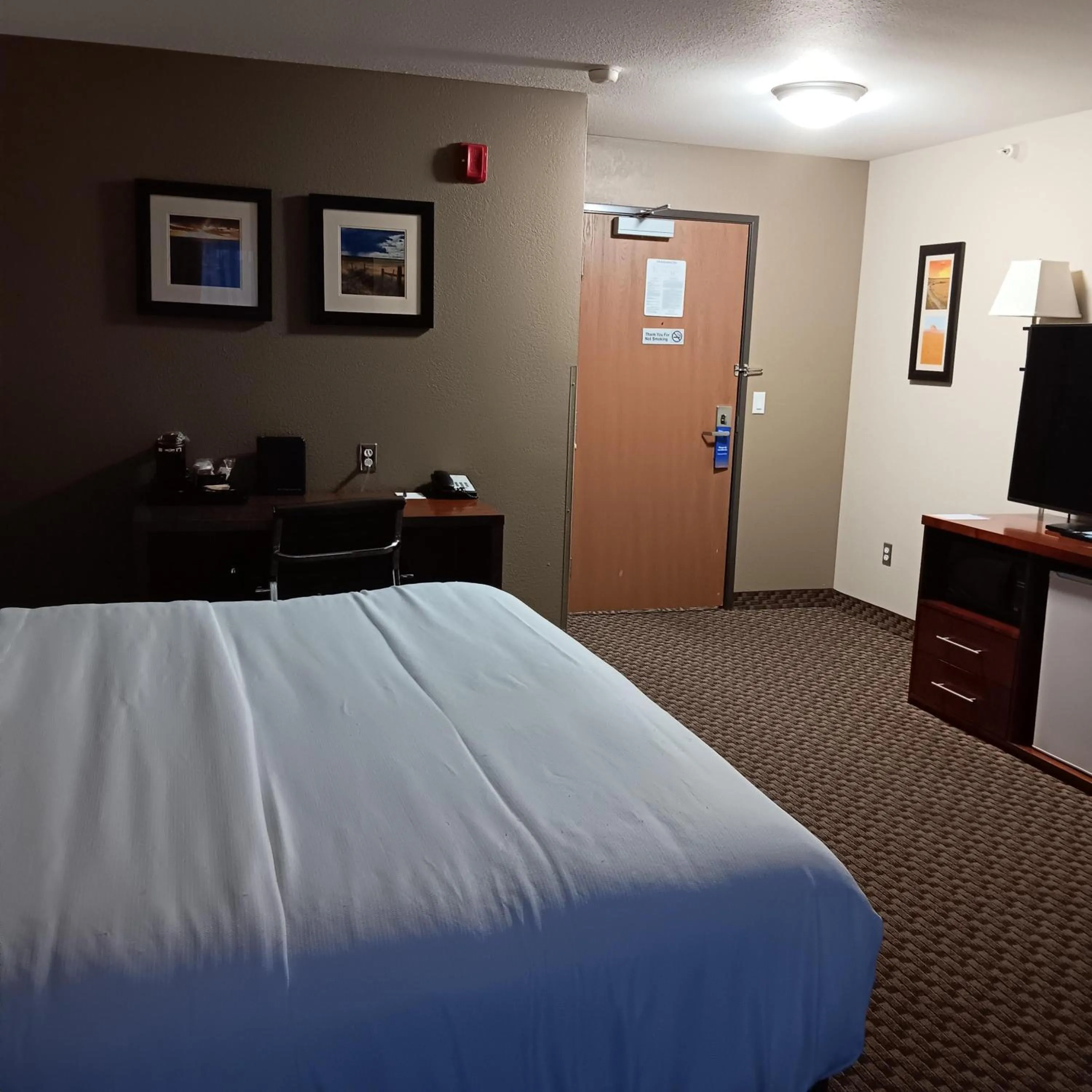 Bedroom, Bed in Comfort Inn & Suites Sterling