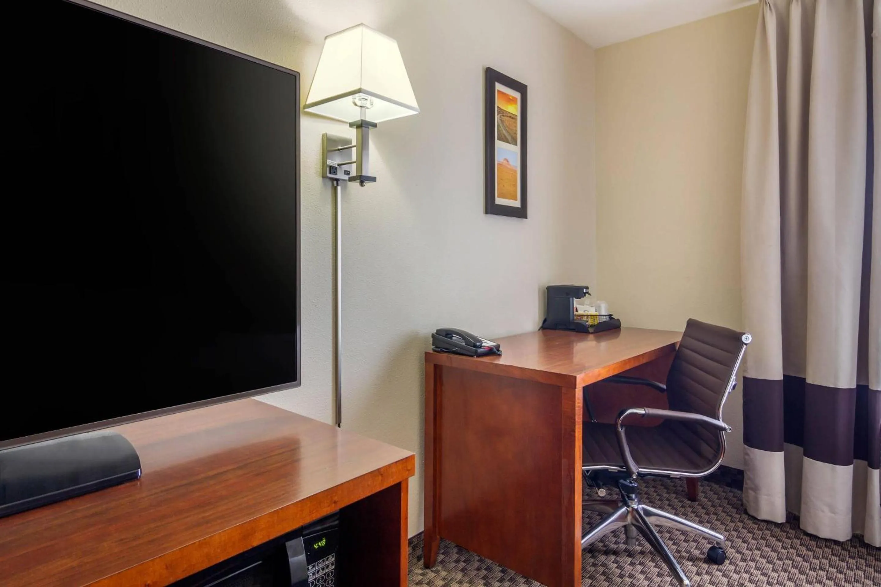 Bedroom in Comfort Inn & Suites Sterling