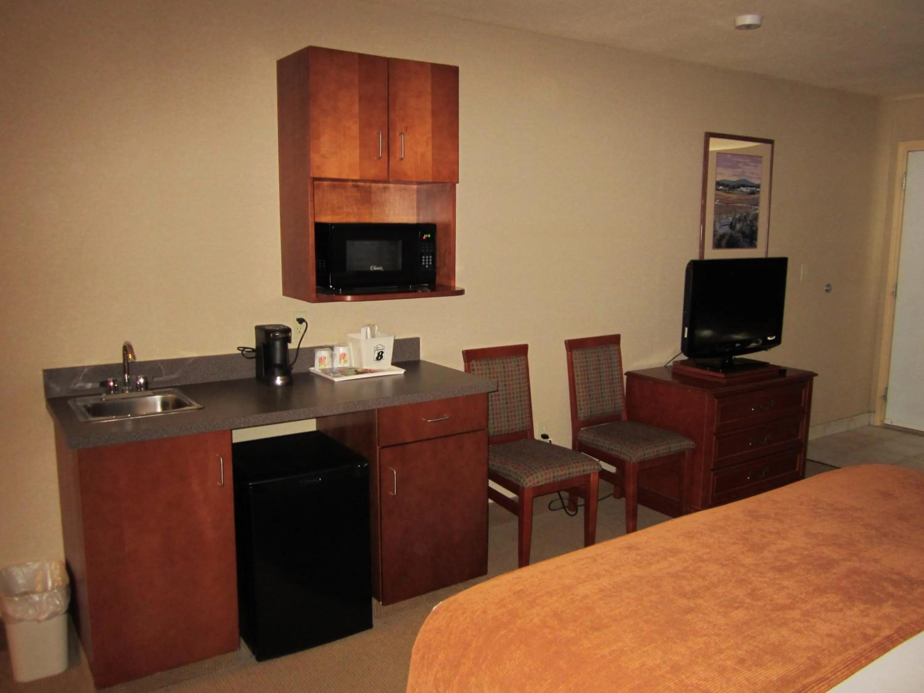 Decorative detail in Super 8 by Wyndham Fort Nelson BC