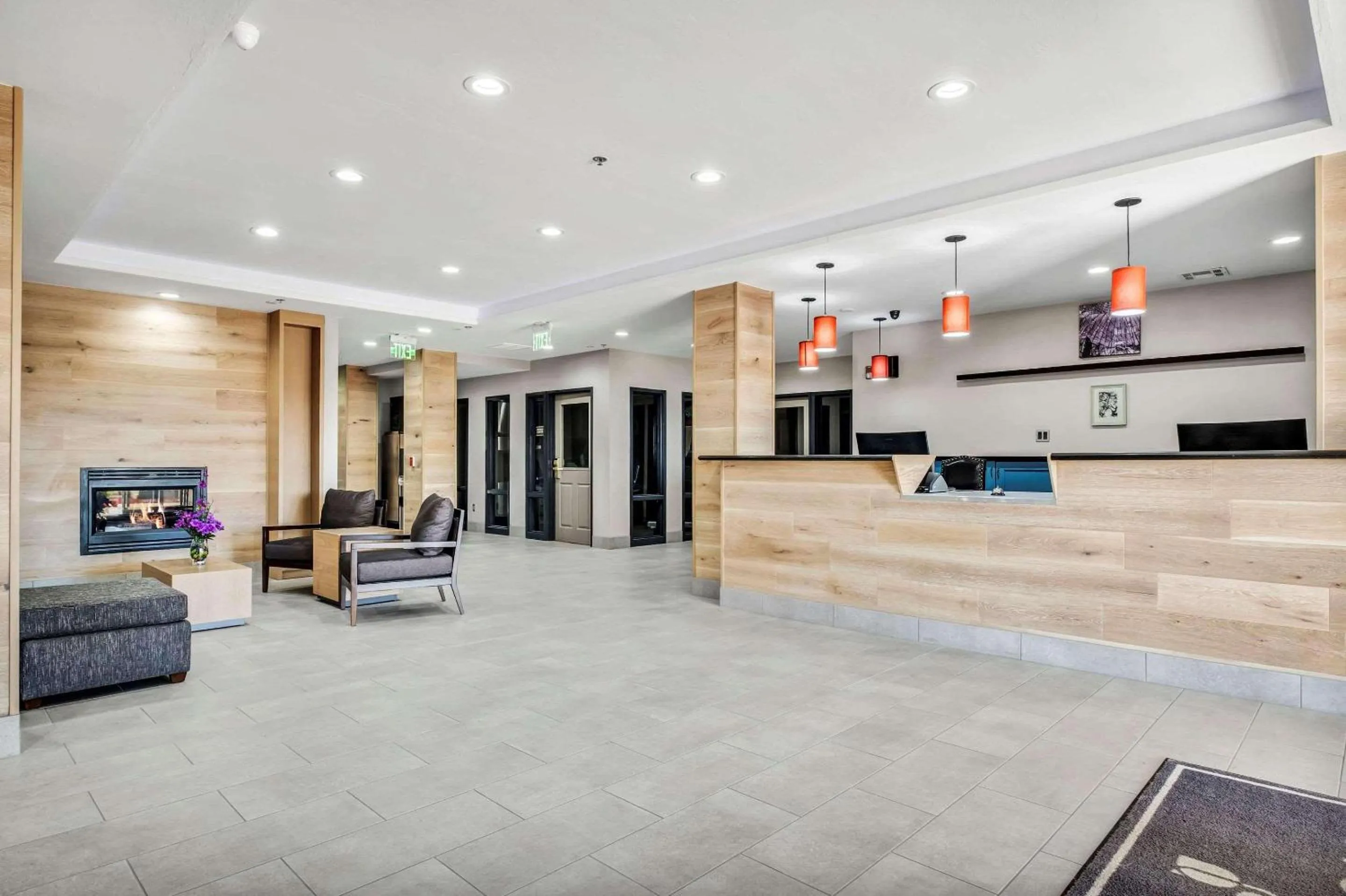 Lobby or reception in Country Inn & Suites by Radisson, Oklahoma City at Northwest Expressway, OK