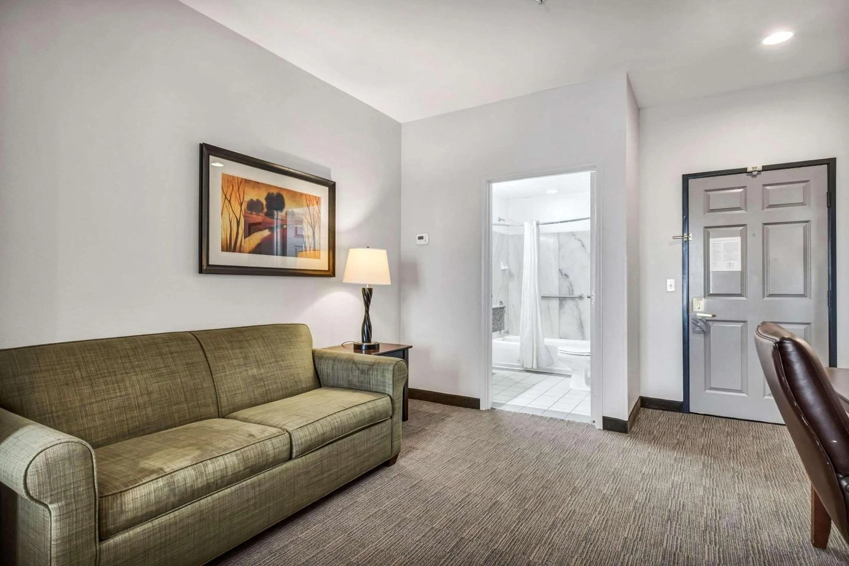 Bedroom, Bed in Country Inn & Suites by Radisson, Oklahoma City at Northwest Expressway, OK