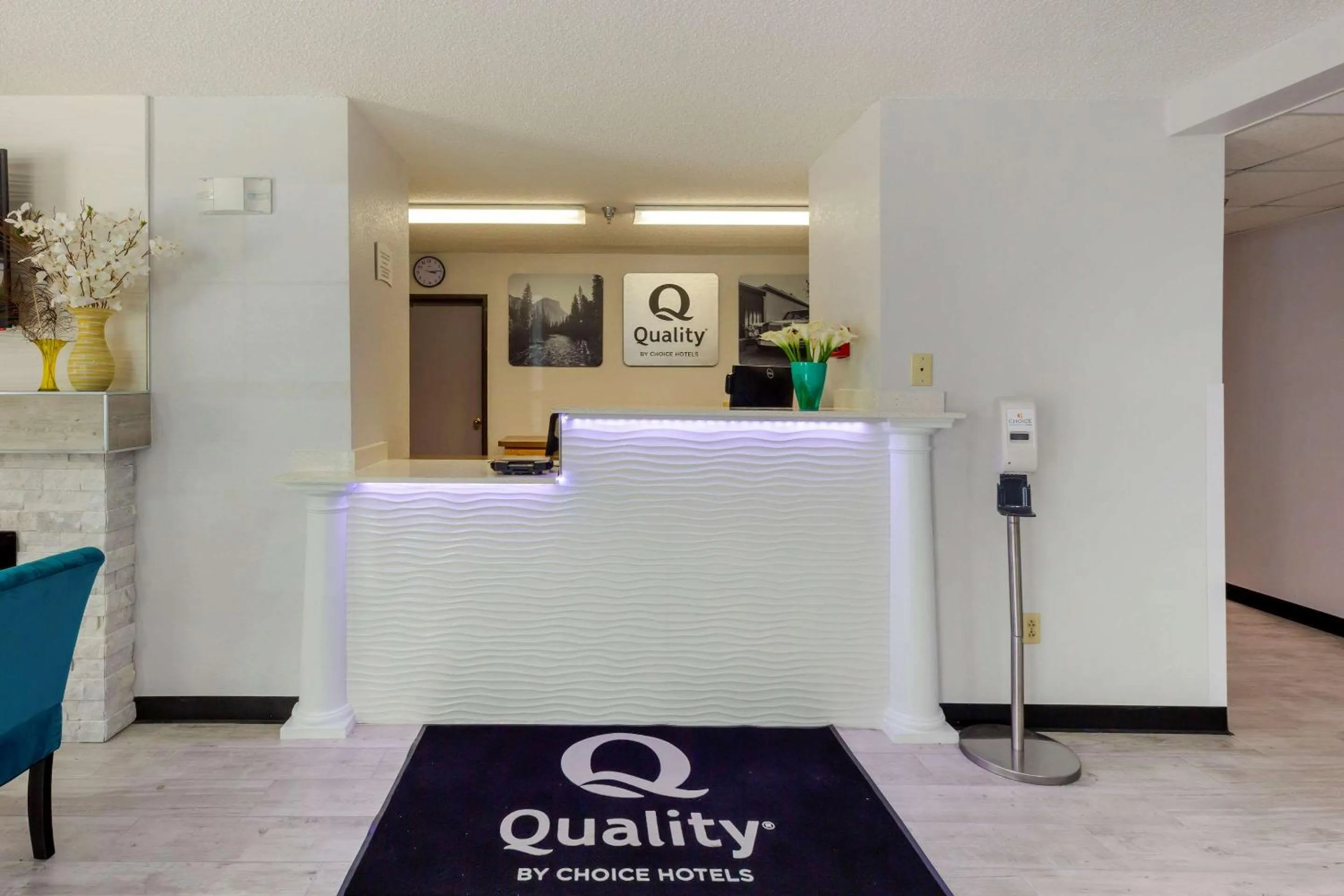 Lobby or reception in Quality Inn
