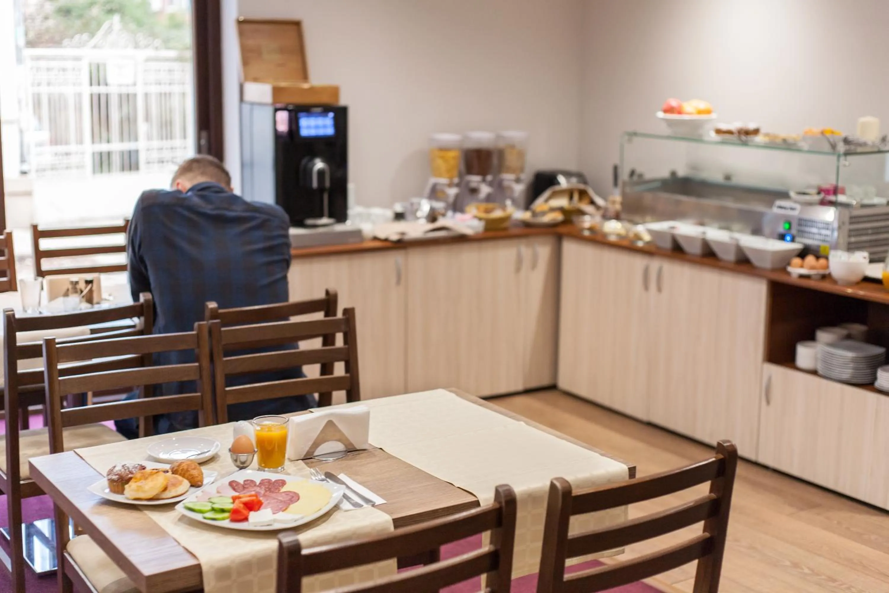 Breakfast in Hugo Hotel