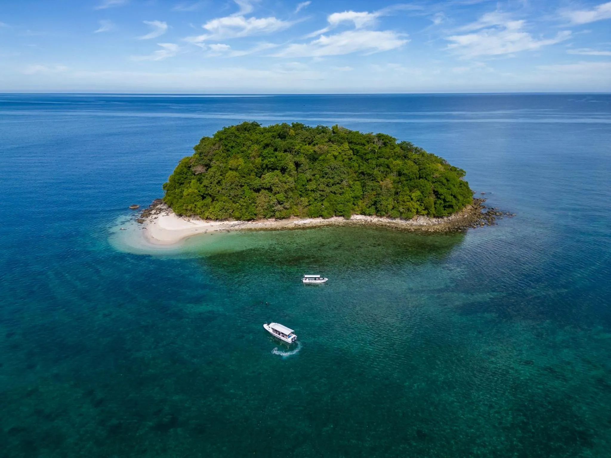Nearby landmark in Bigfin beach resort