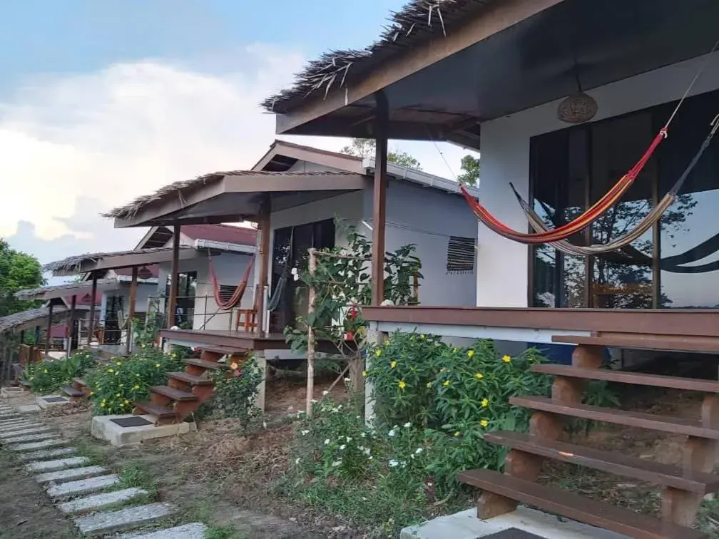 Double Room with Balcony and Sea View in Bigfin beach resort Double Room with Balcony and Sea View in Bigfin beach resort