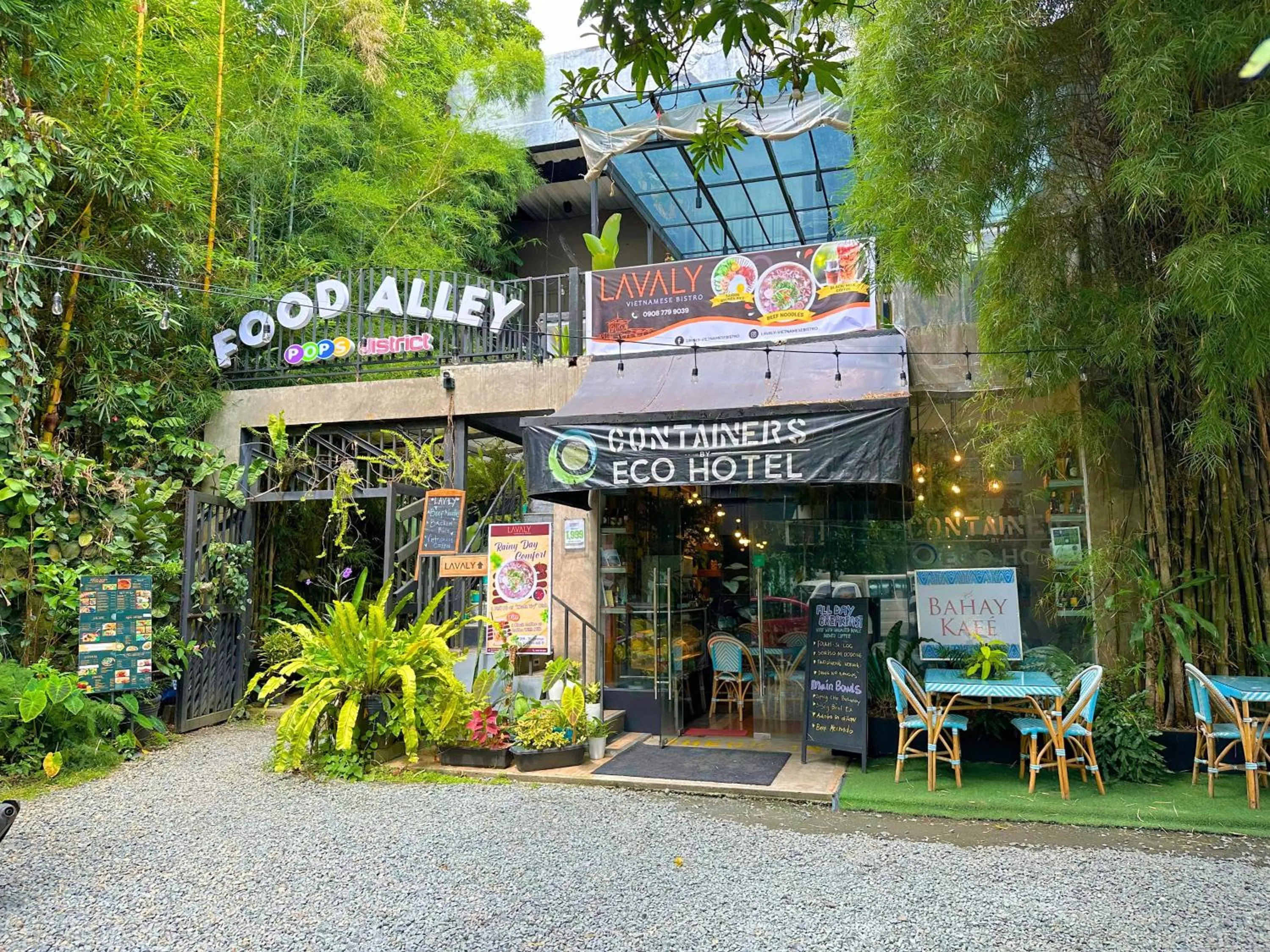 Property building in Containers by Eco Hotels