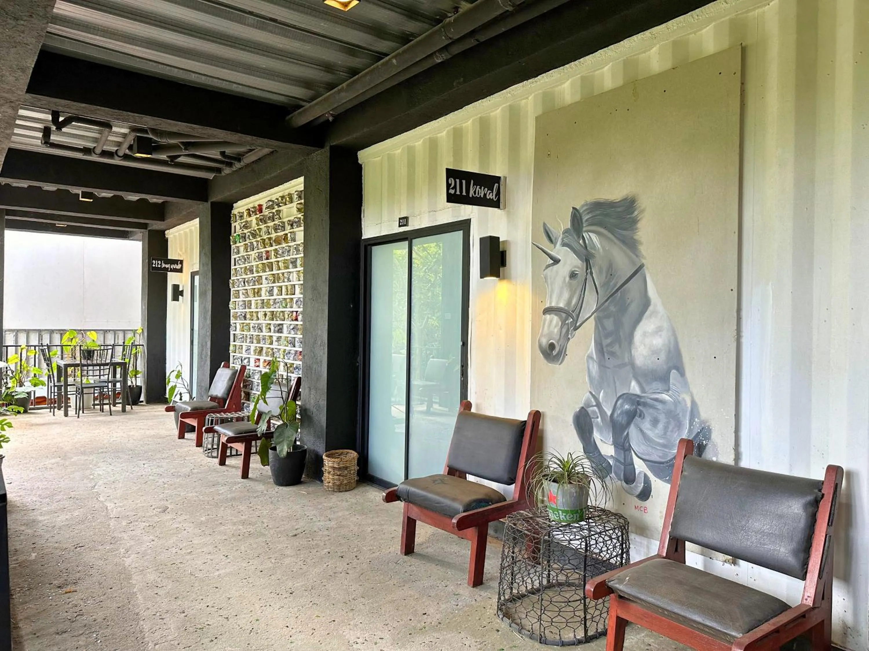 Area and facilities in Containers by Eco Hotels