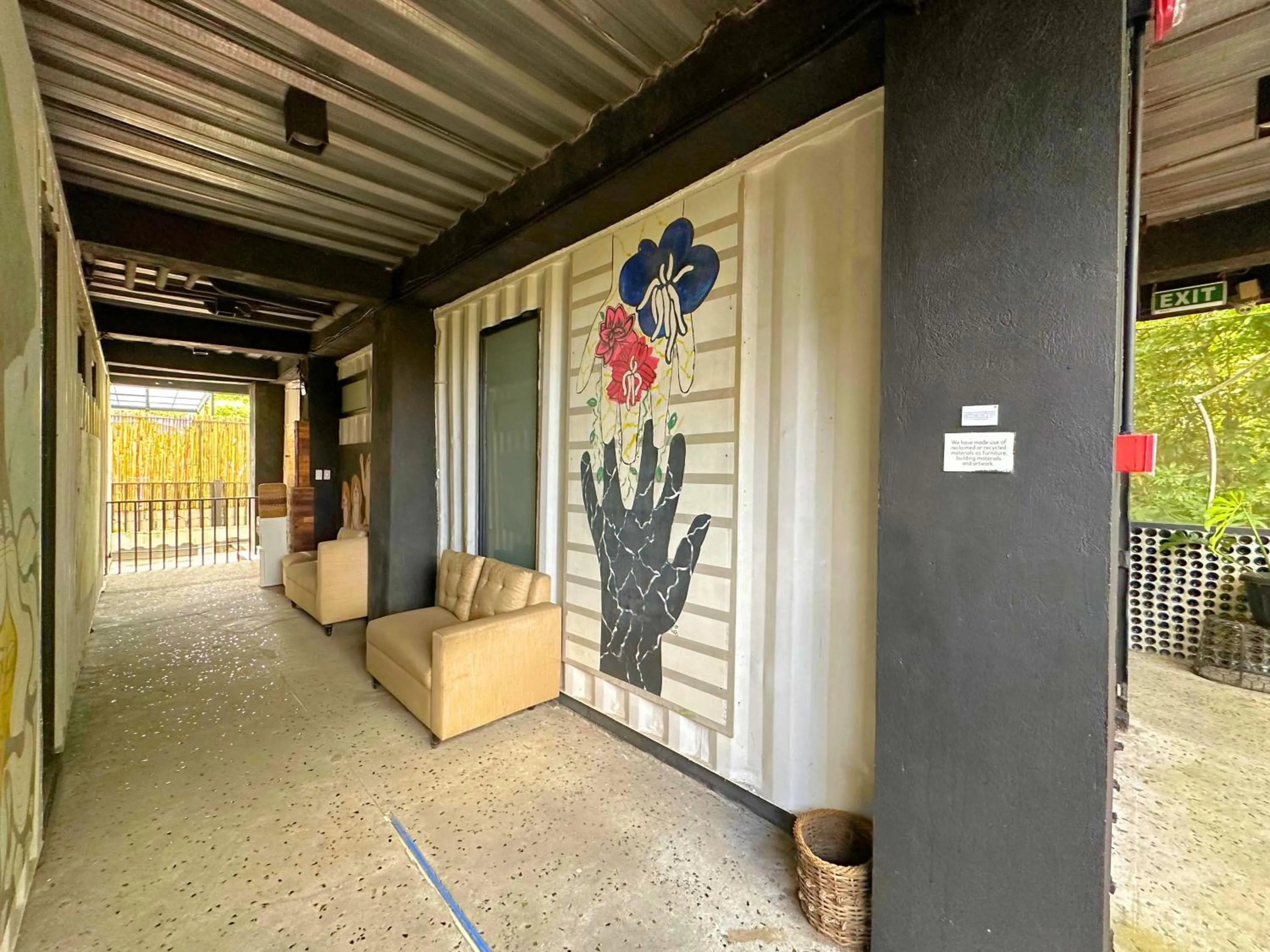 Area and facilities in Containers by Eco Hotels