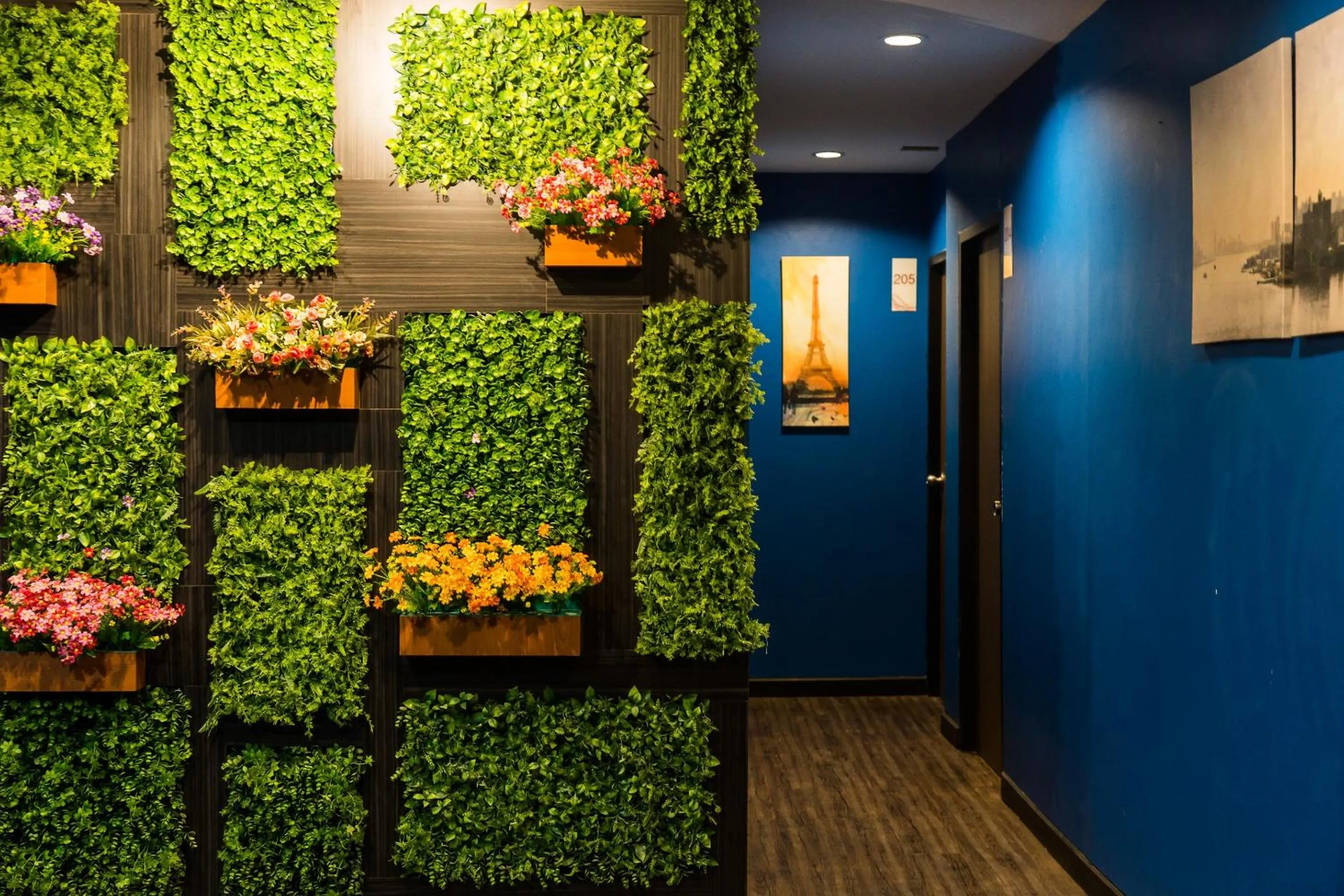 Decorative detail in The Corner Ratchada