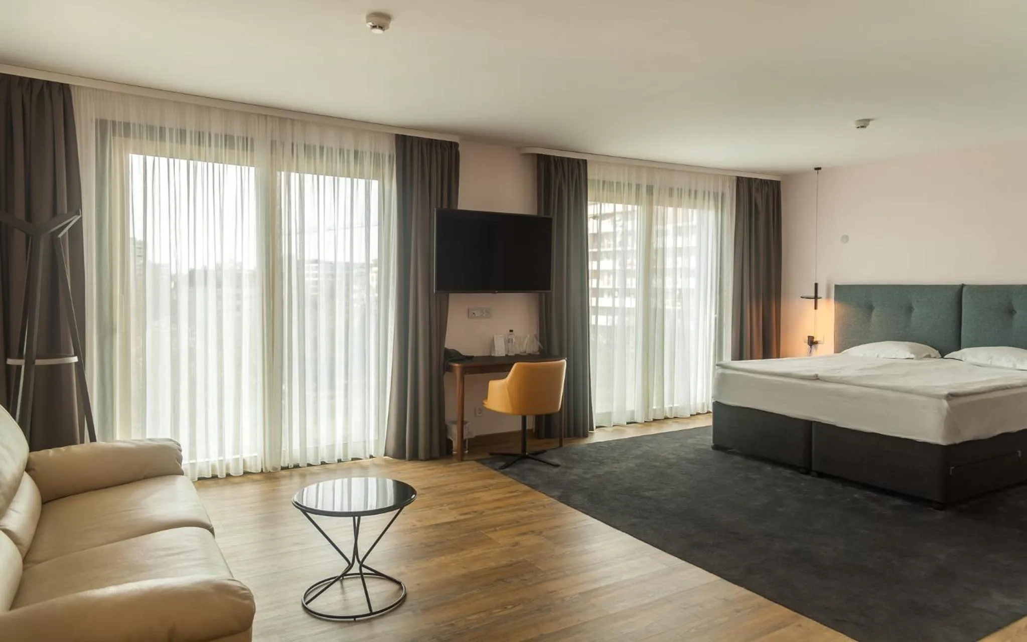 TV and multimedia, Bed in Amiral Hotel