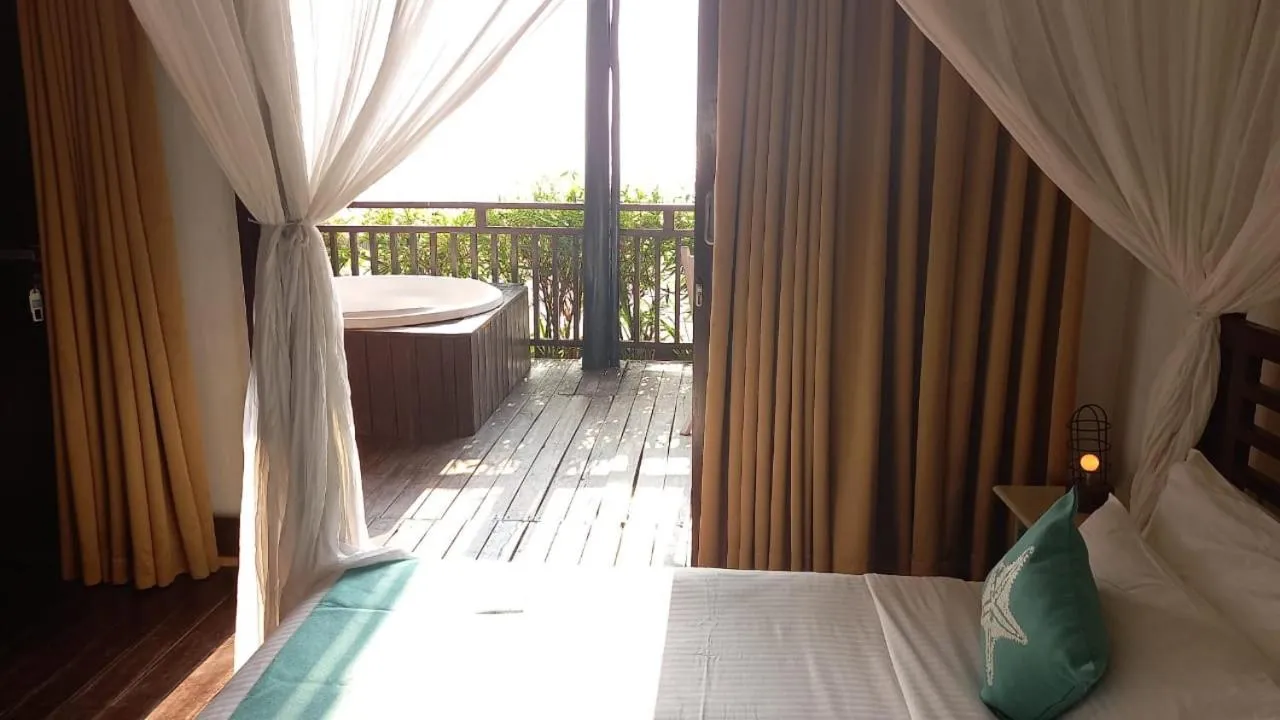 Bed in SinQ Beach Morjim