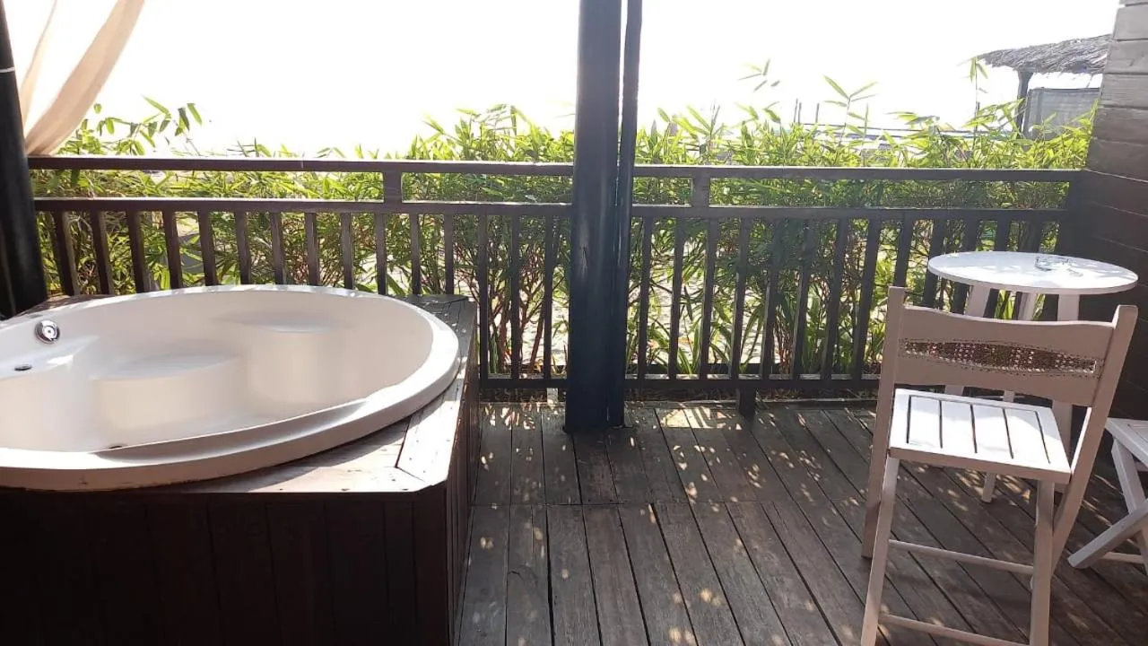 Balcony/Terrace in SinQ Beach Morjim