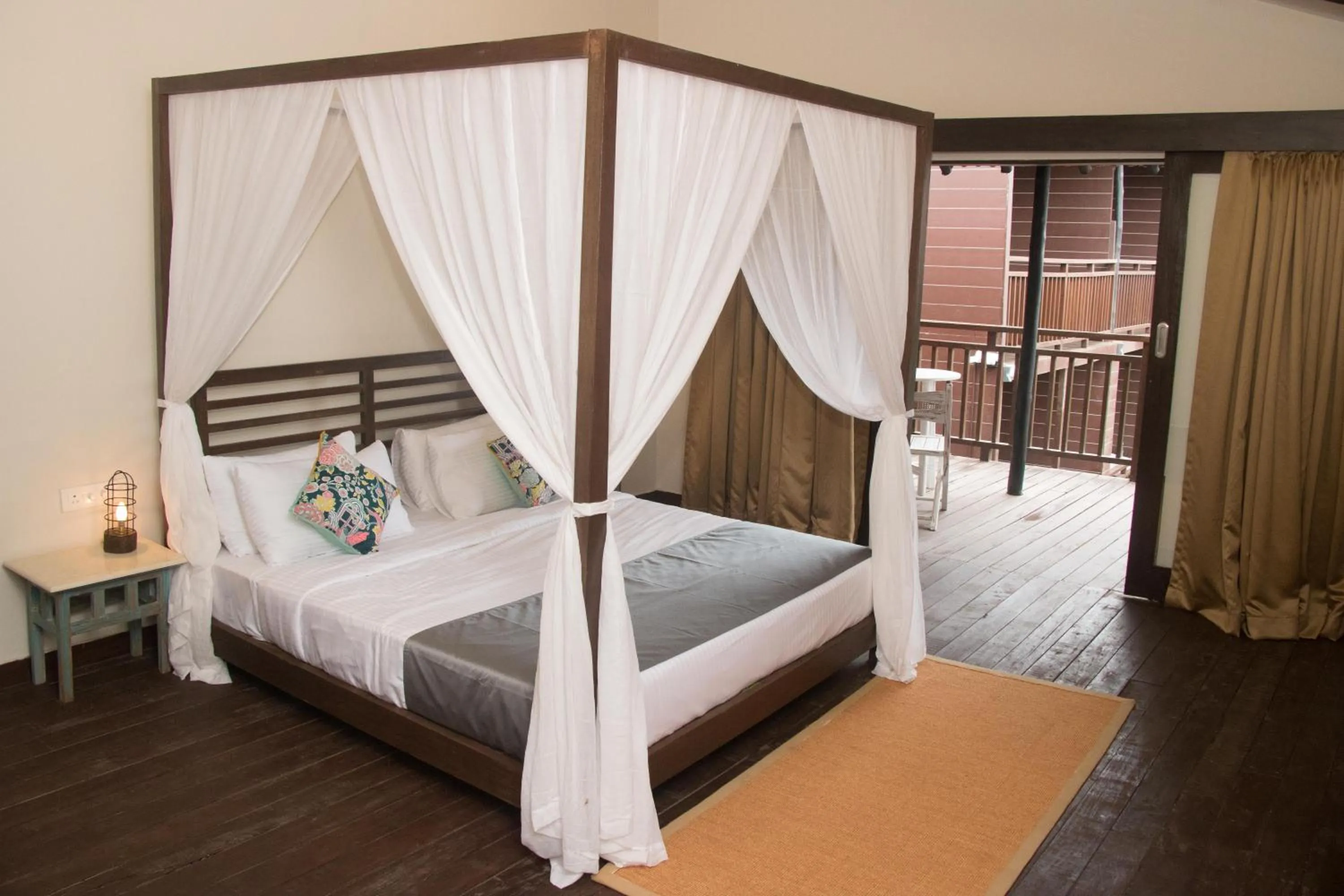 Bedroom, Bed in SinQ Beach Morjim