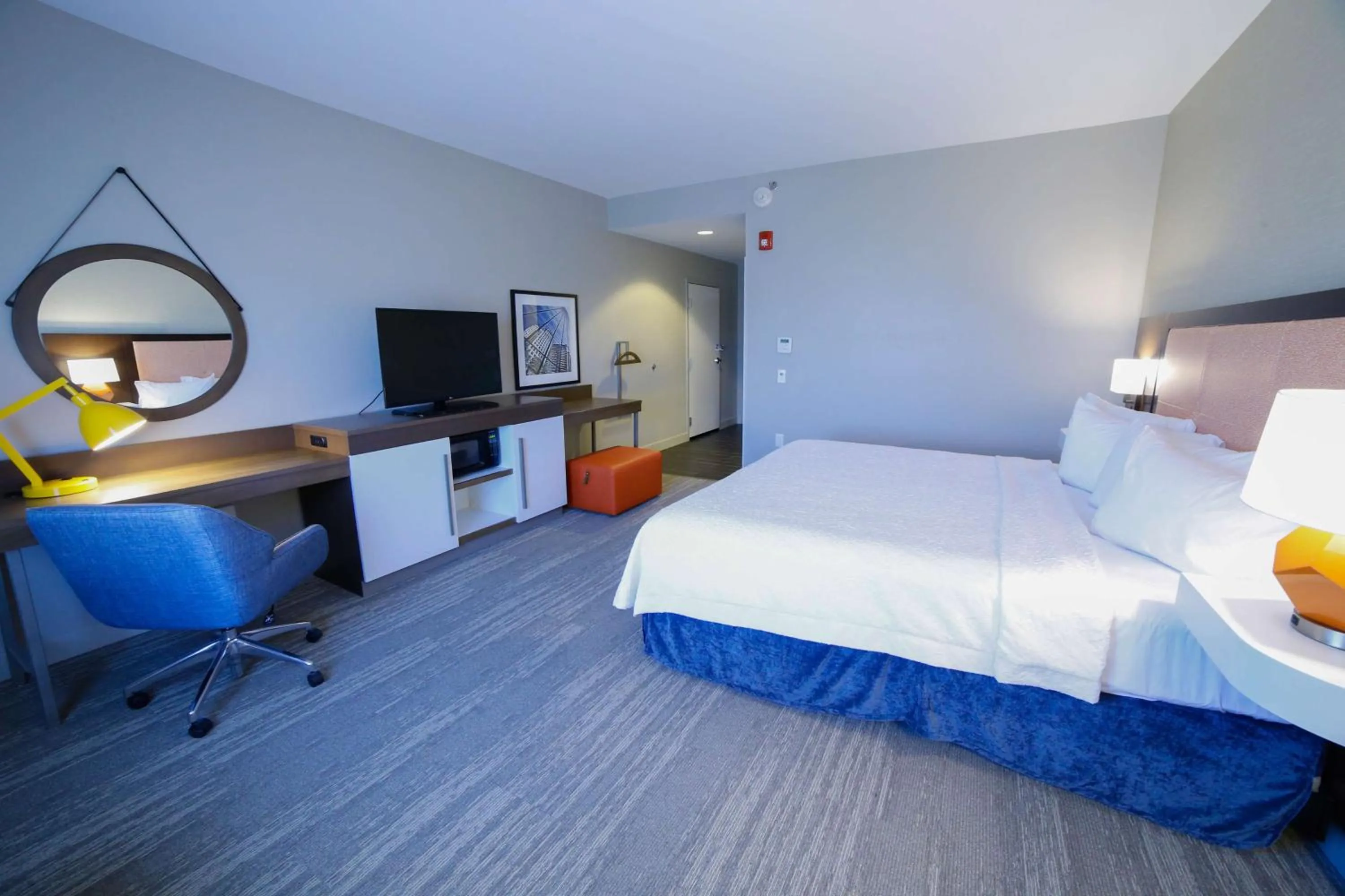 Bedroom, Bed in Hampton Inn & Suites Forest City