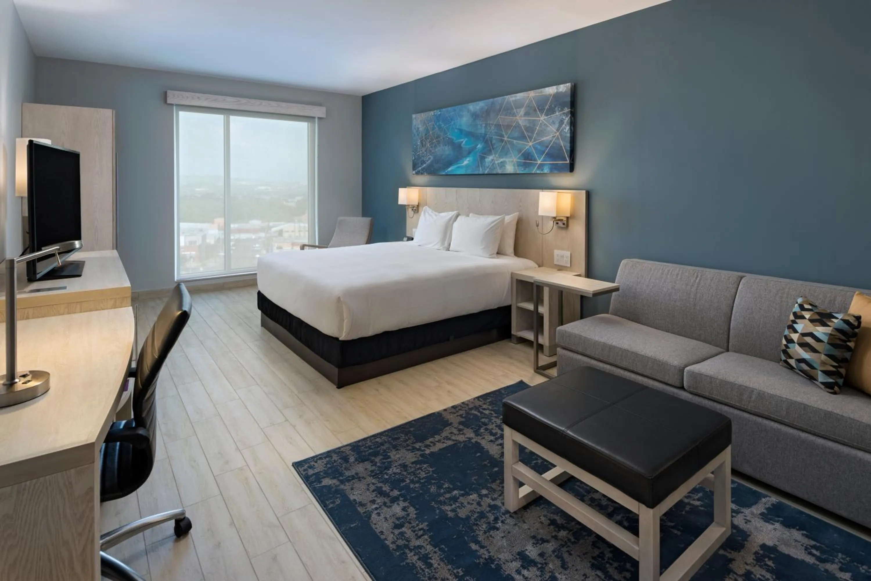 Photo of the whole room, Bed in Hyatt Place San Pedro