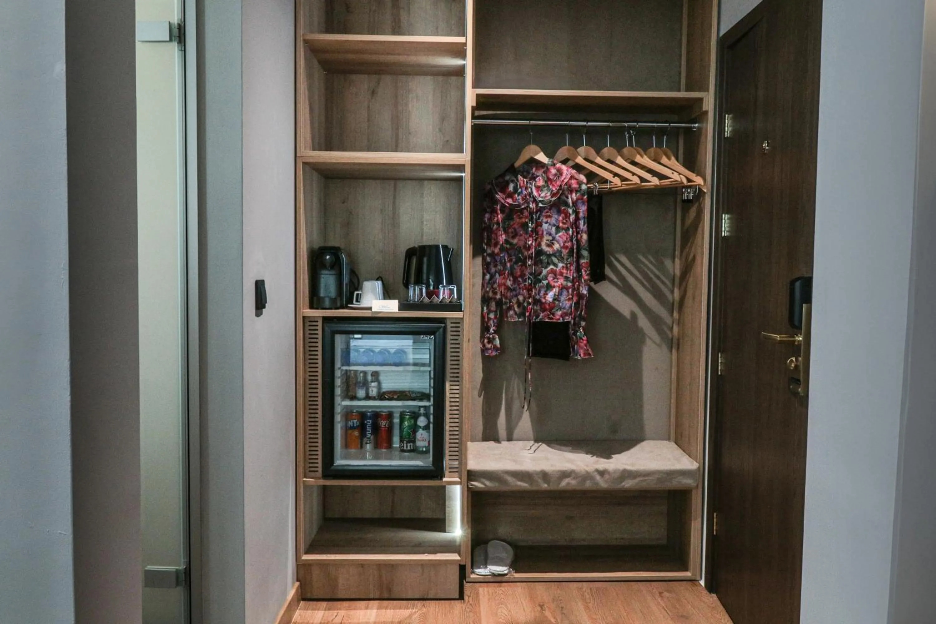 Coffee/tea facilities in Best Western Plus Lozenetz Hotel