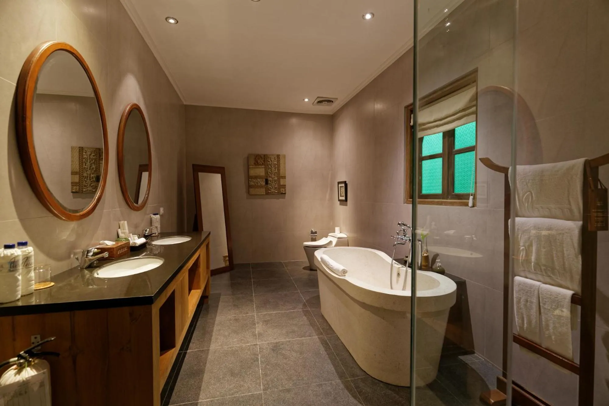 Bathroom in Plataran Borobudur