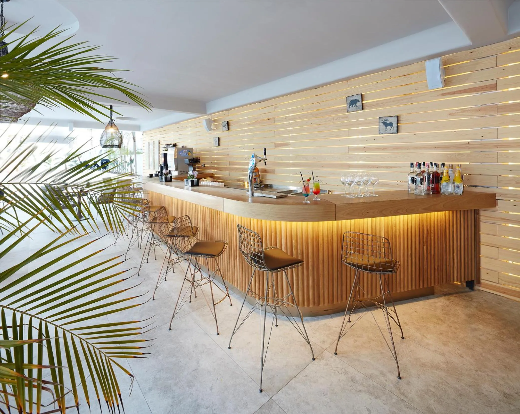 Lounge or bar in Lalila Blue Suites