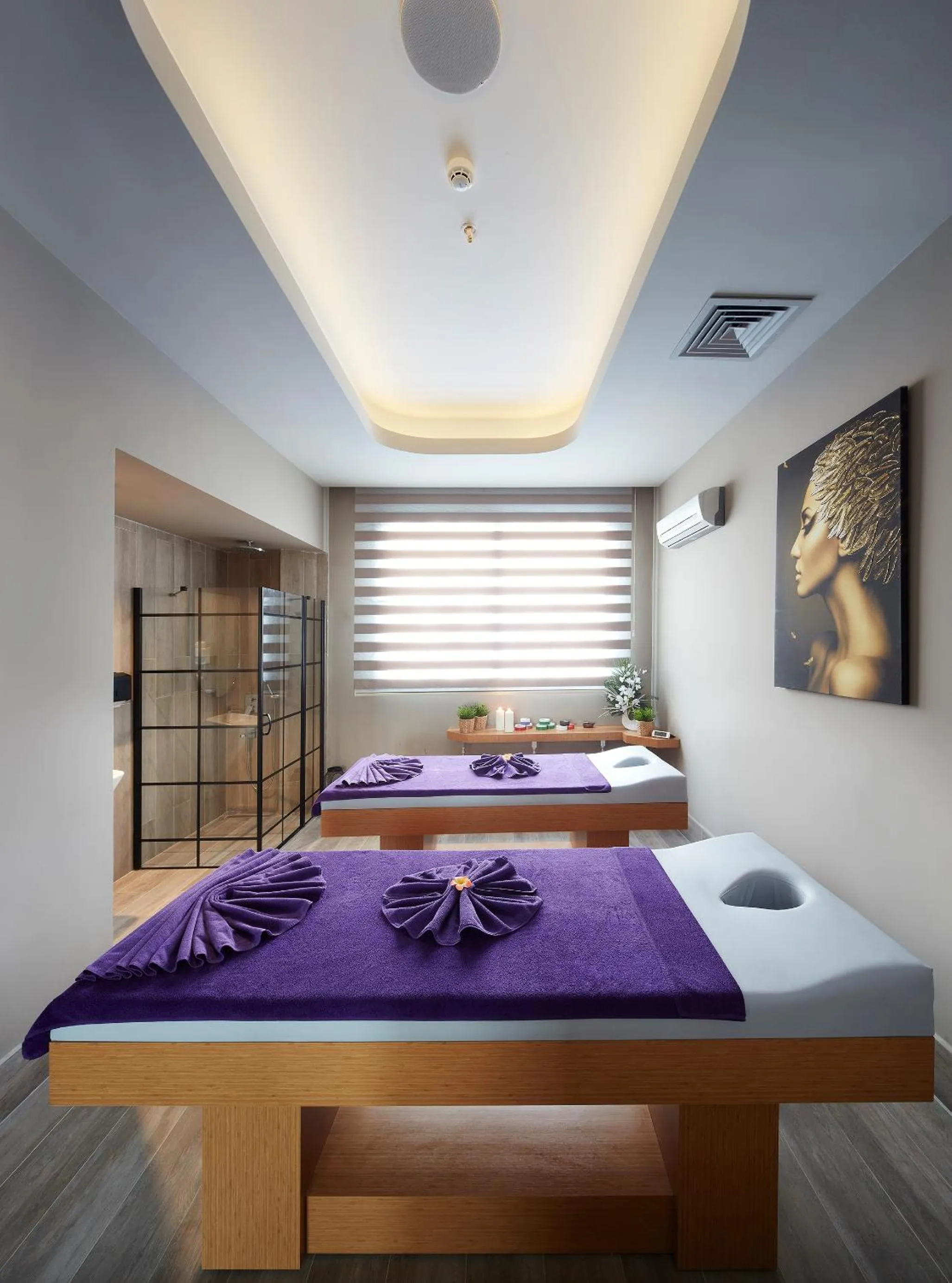 Massage, Bed in Lalila Blue Suites