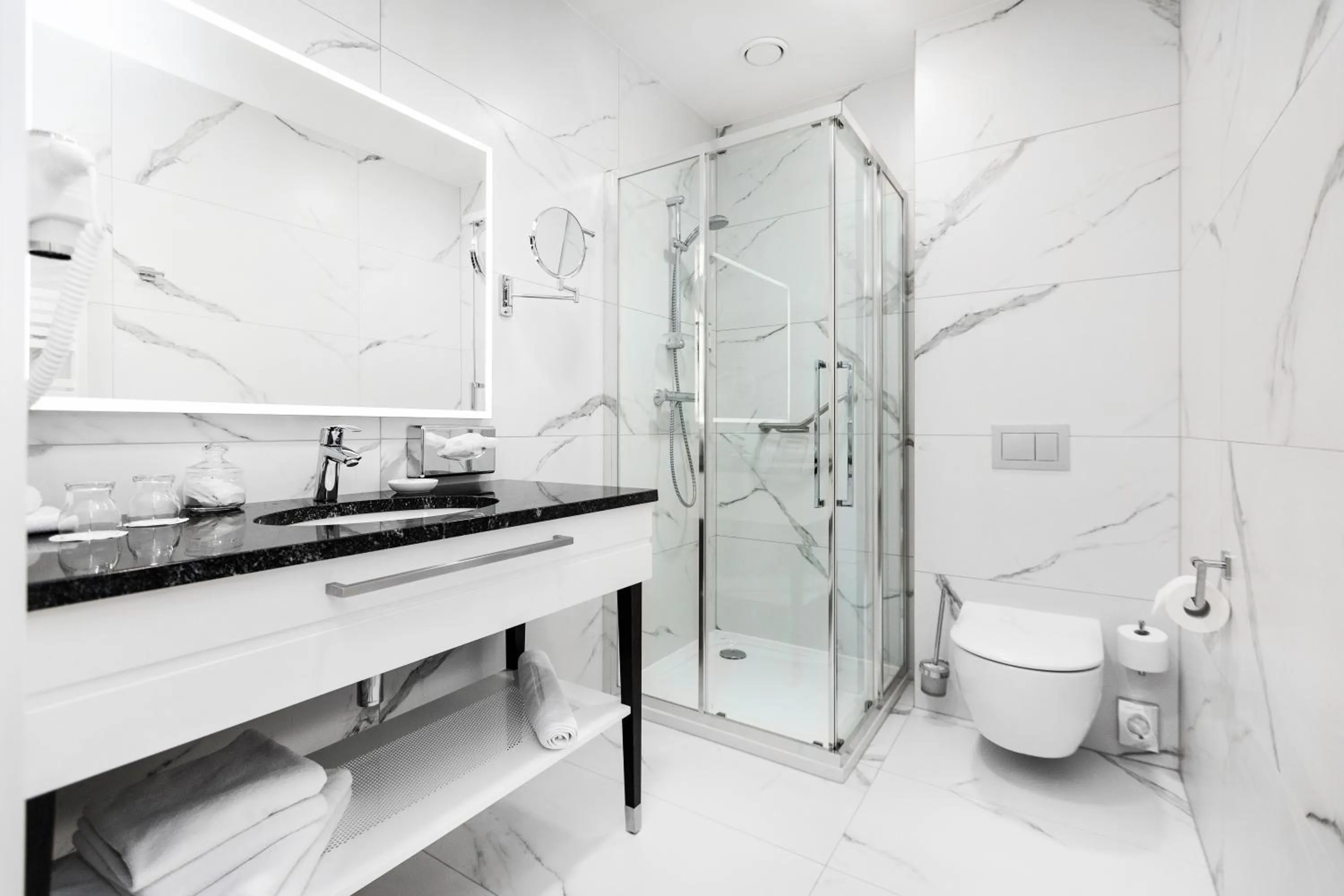 Bathroom in Grand Park Hotel