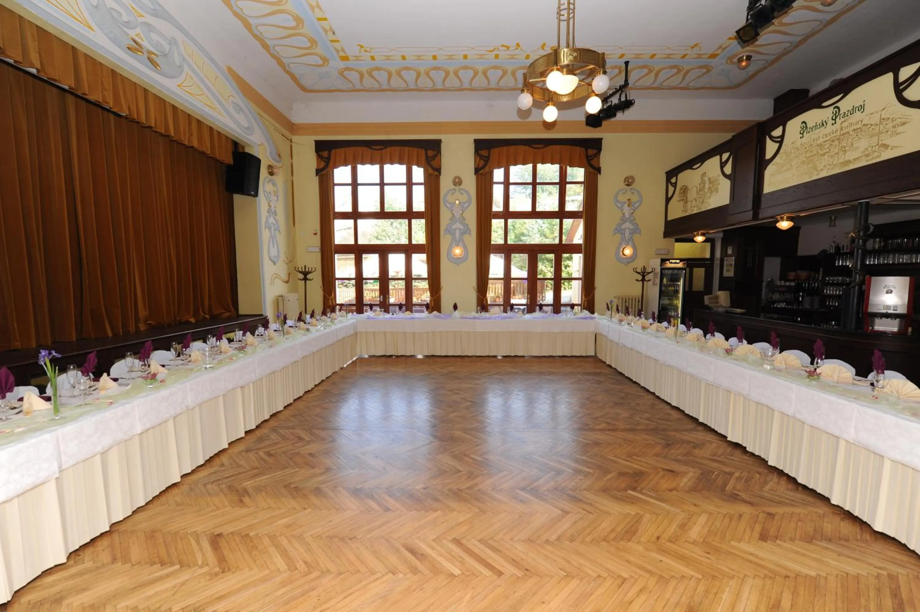 Hotel U Zeleneho stromu