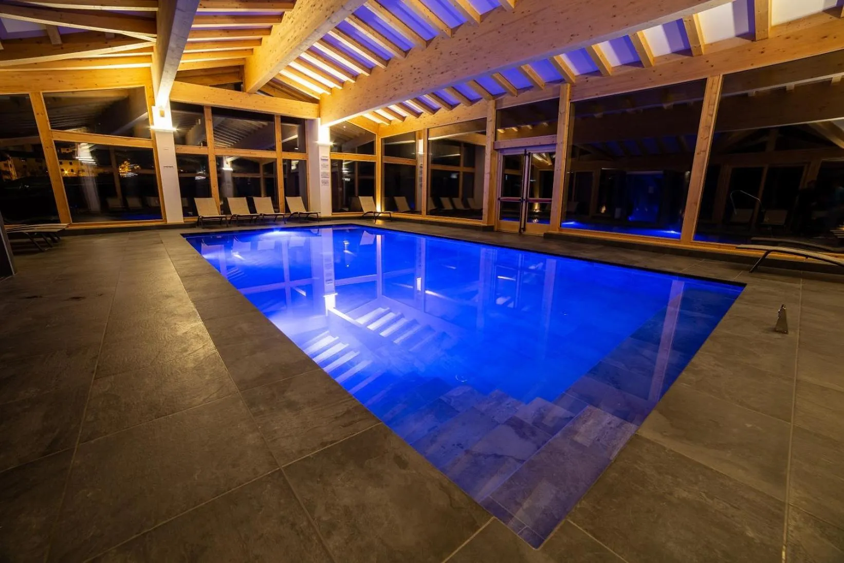 Caminetto Mountain Resort